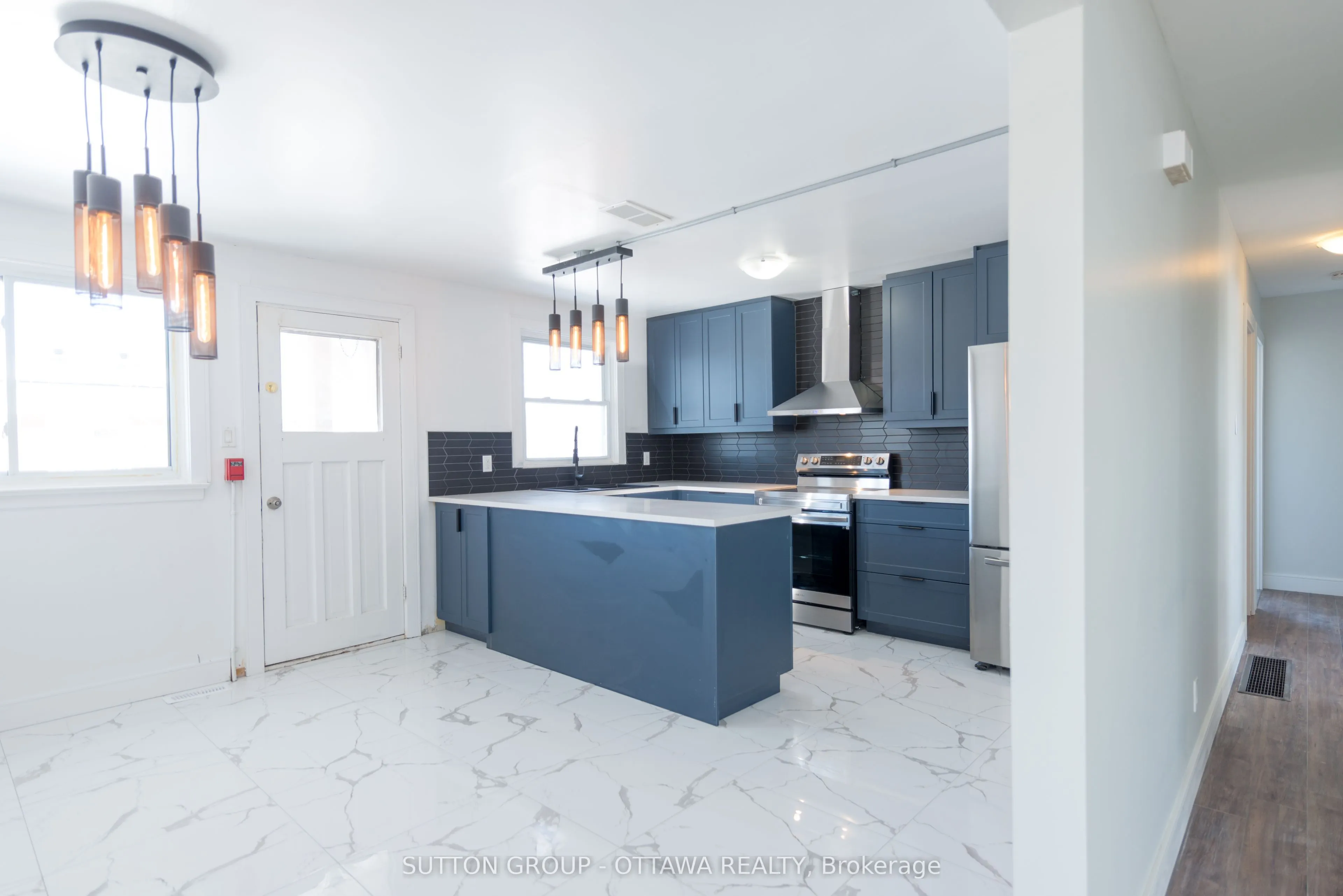 2419 Pagé Road N, #3