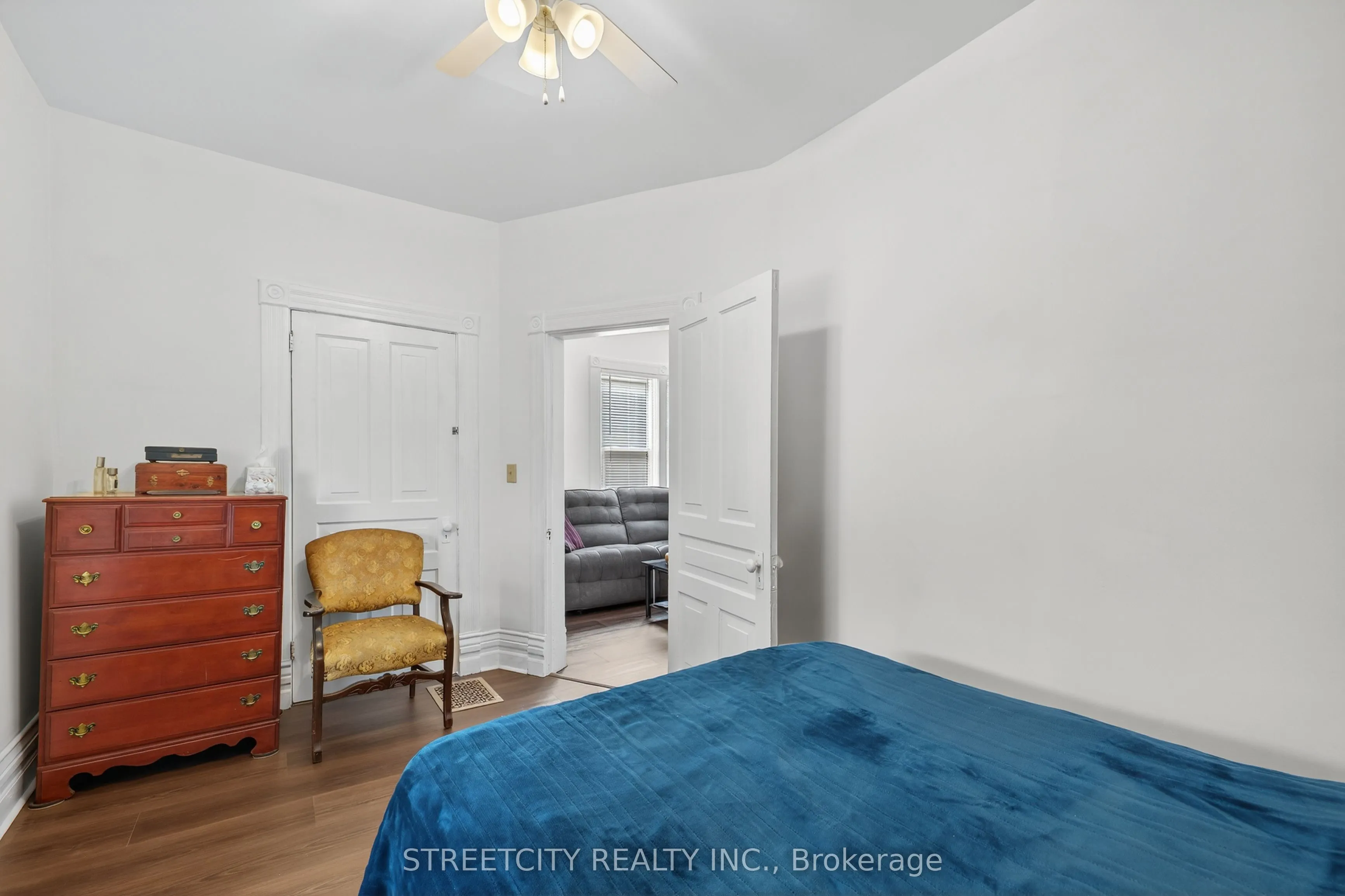 55 Hydro Street S