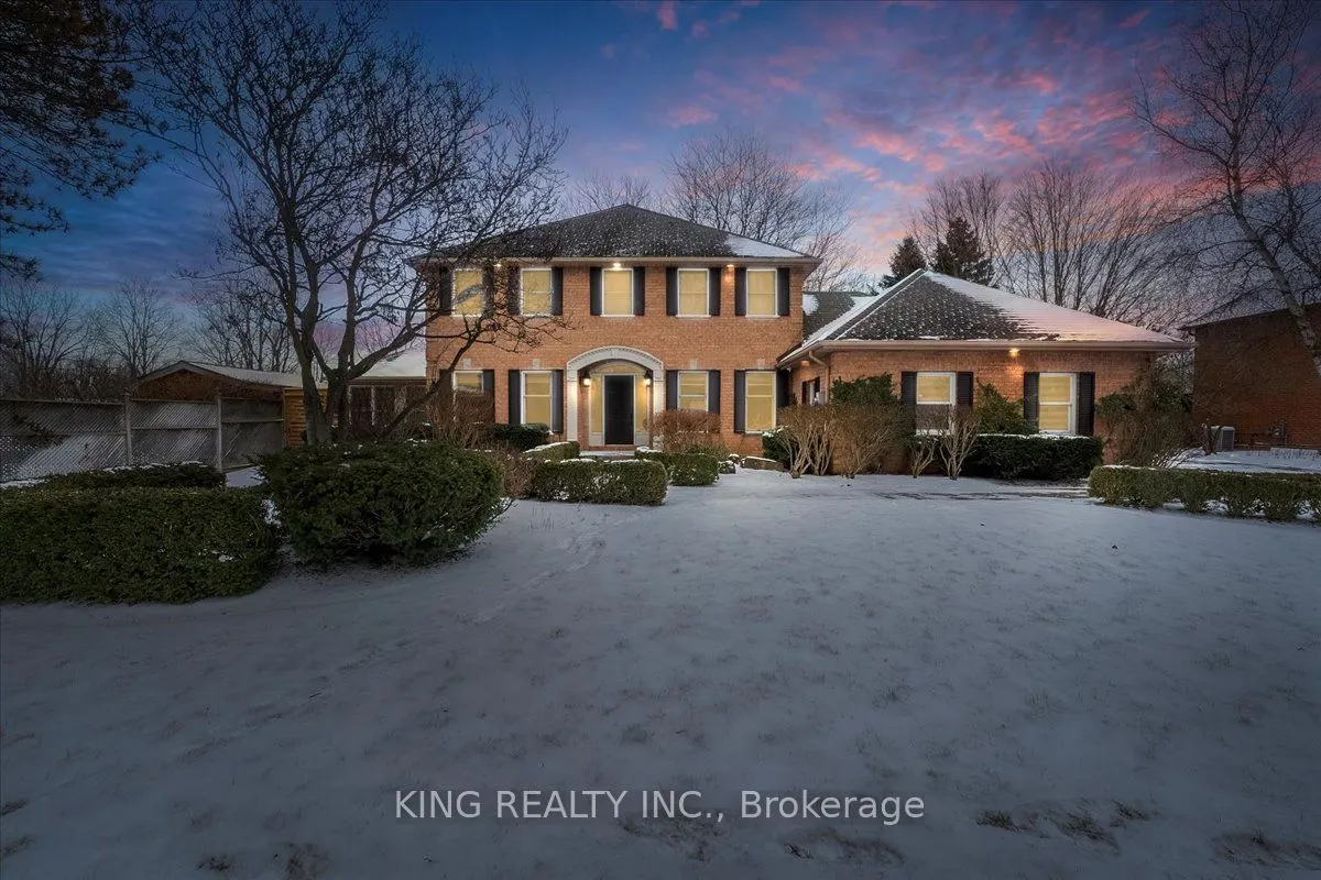 16 Meander Close