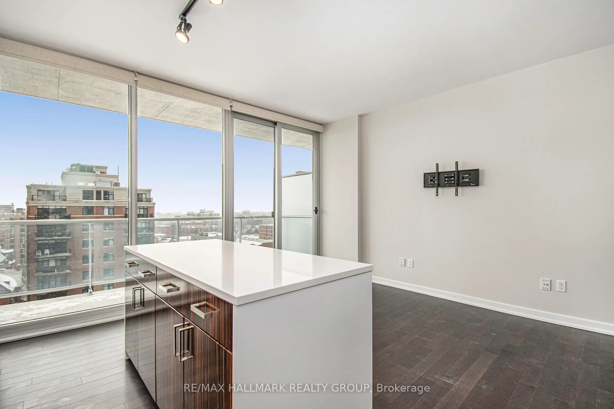 300 Lisgar Street, #1007