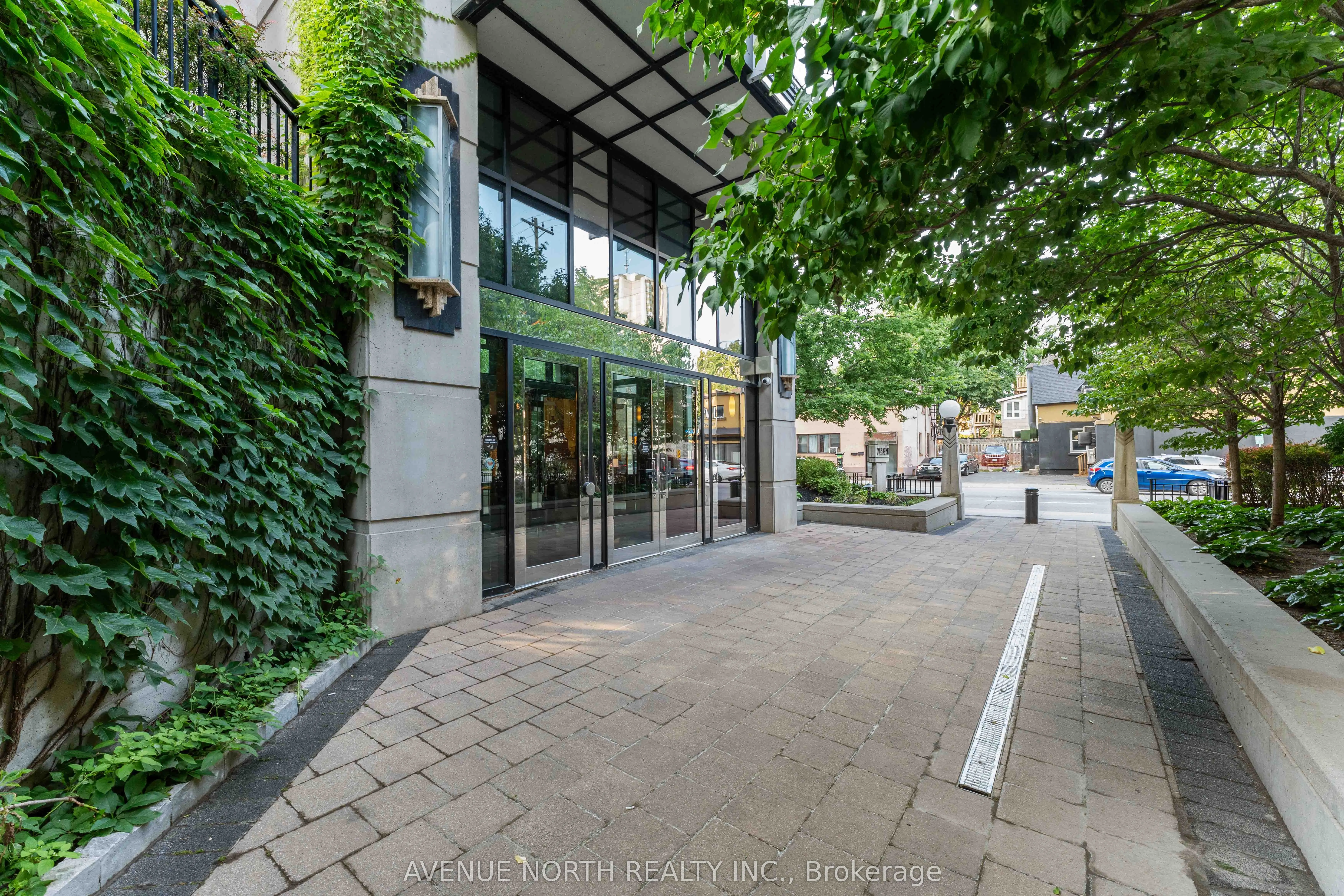 245 Kent Street, #1505