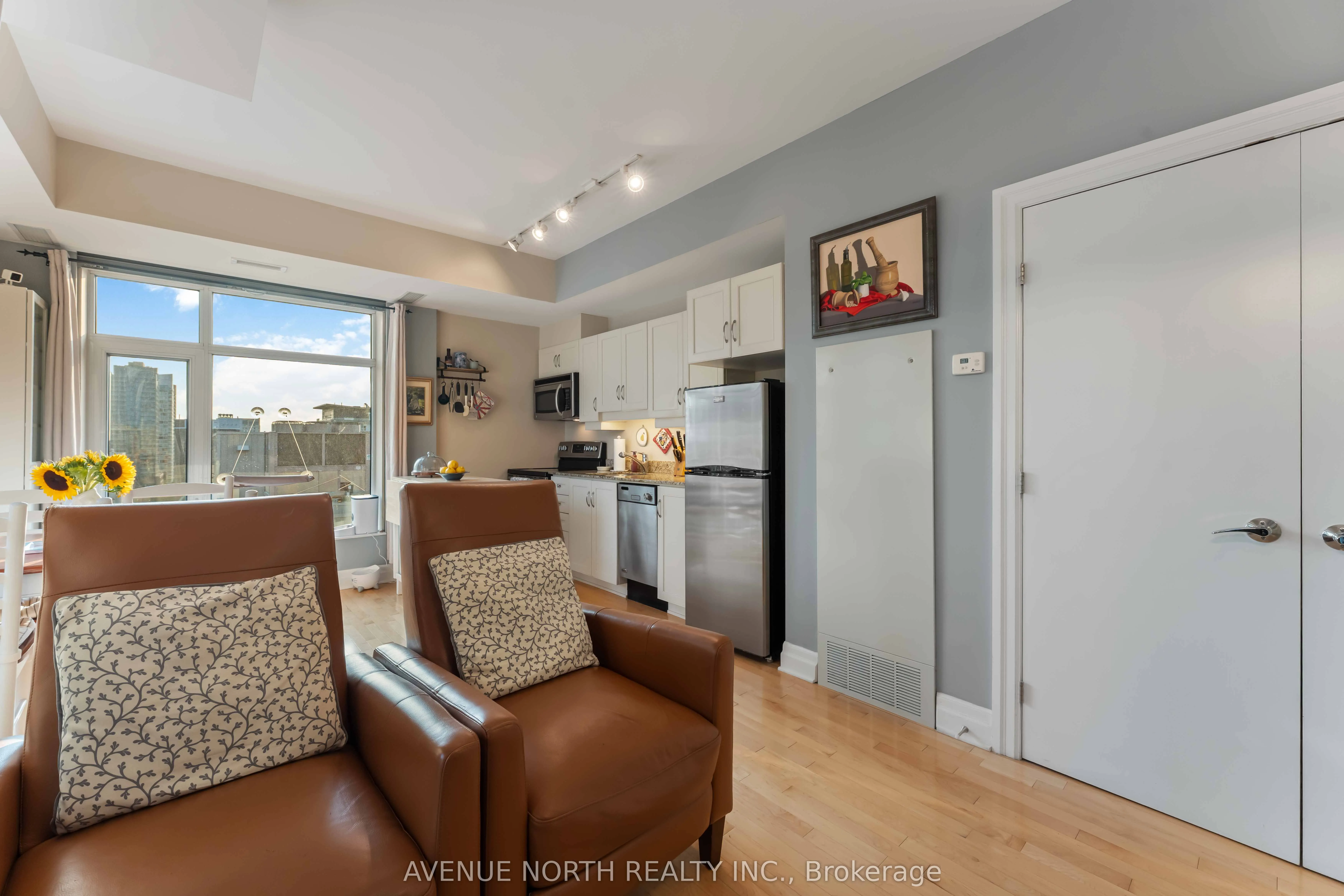 245 Kent Street, #1505