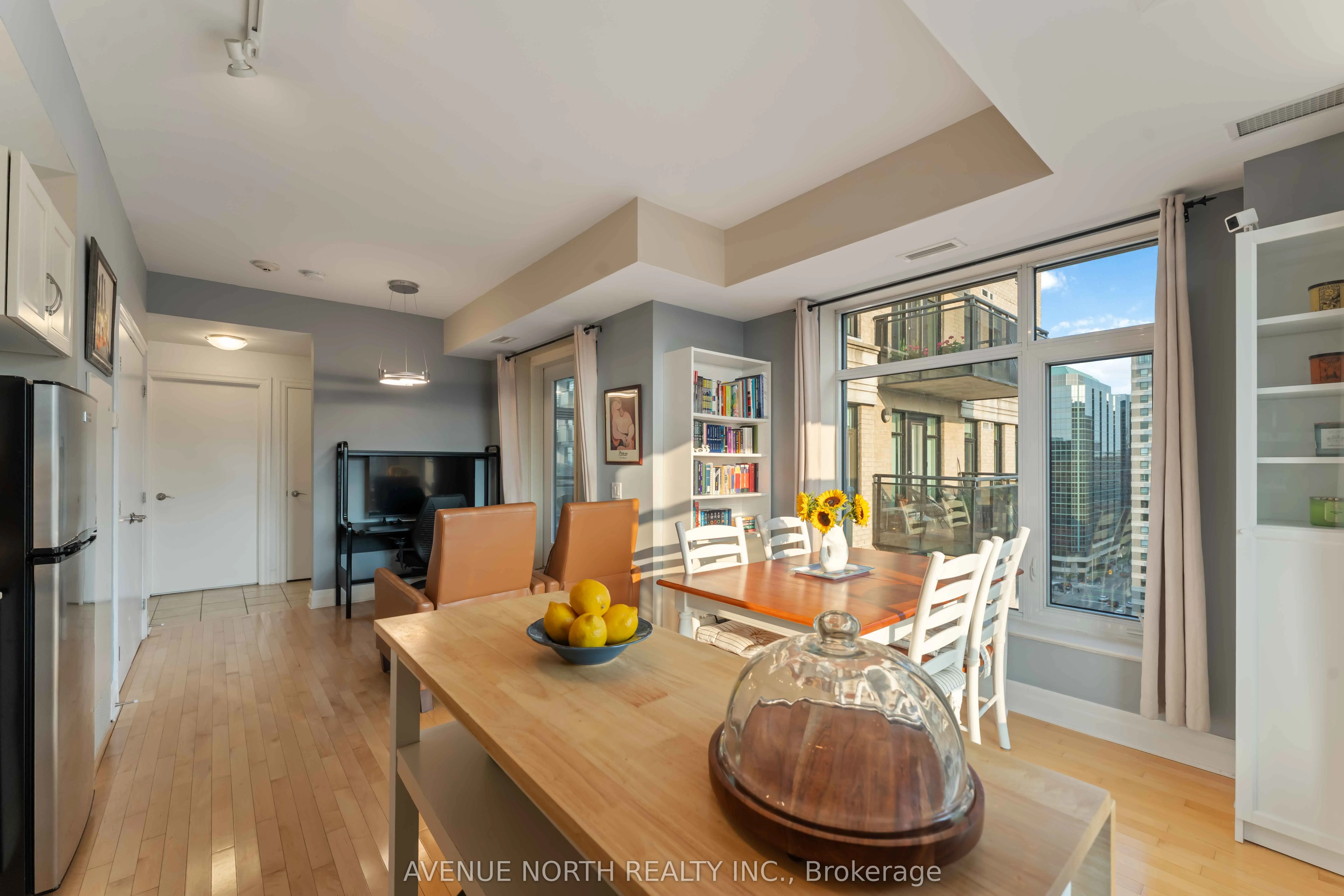 245 Kent Street, #1505