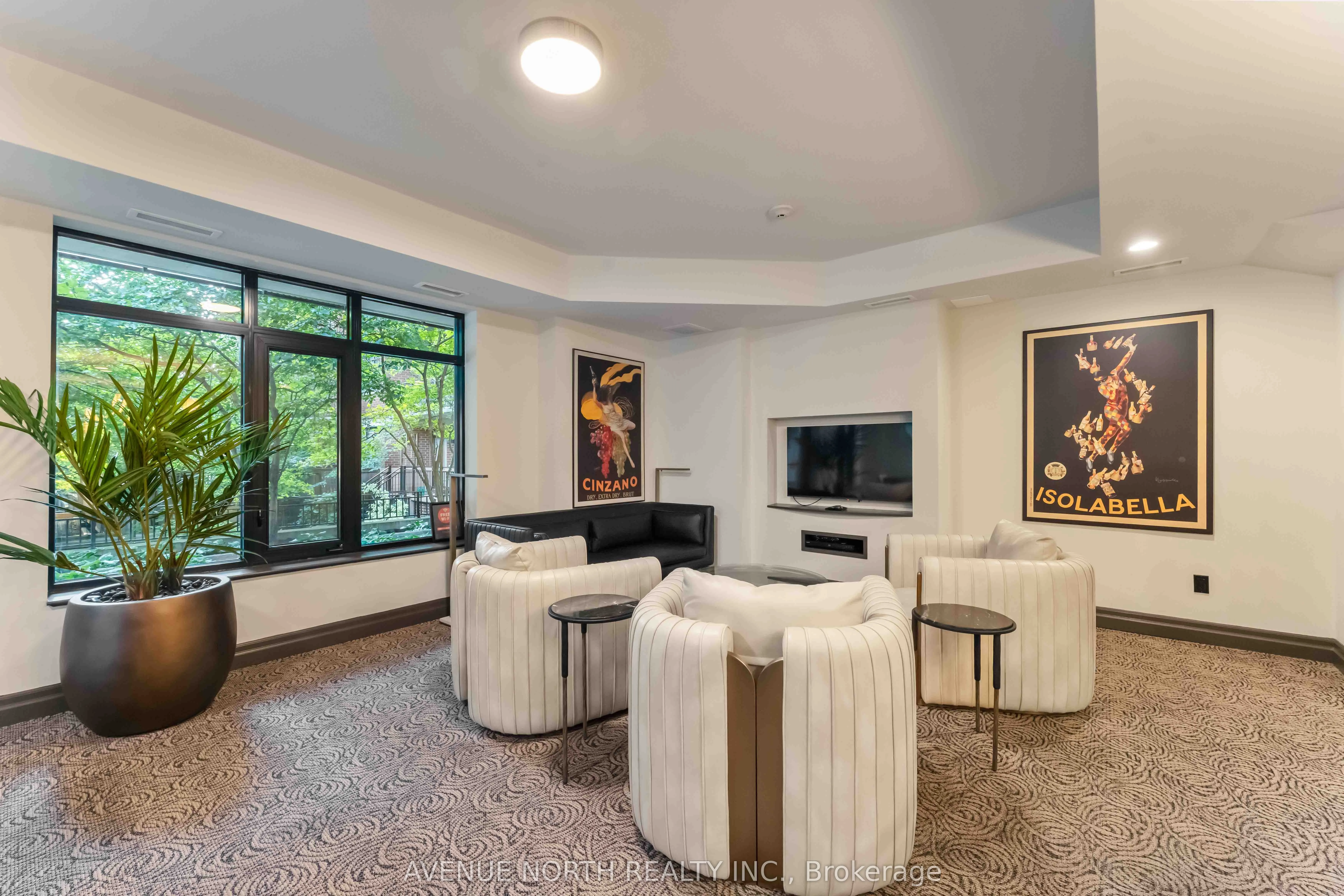 245 Kent Street, #1505