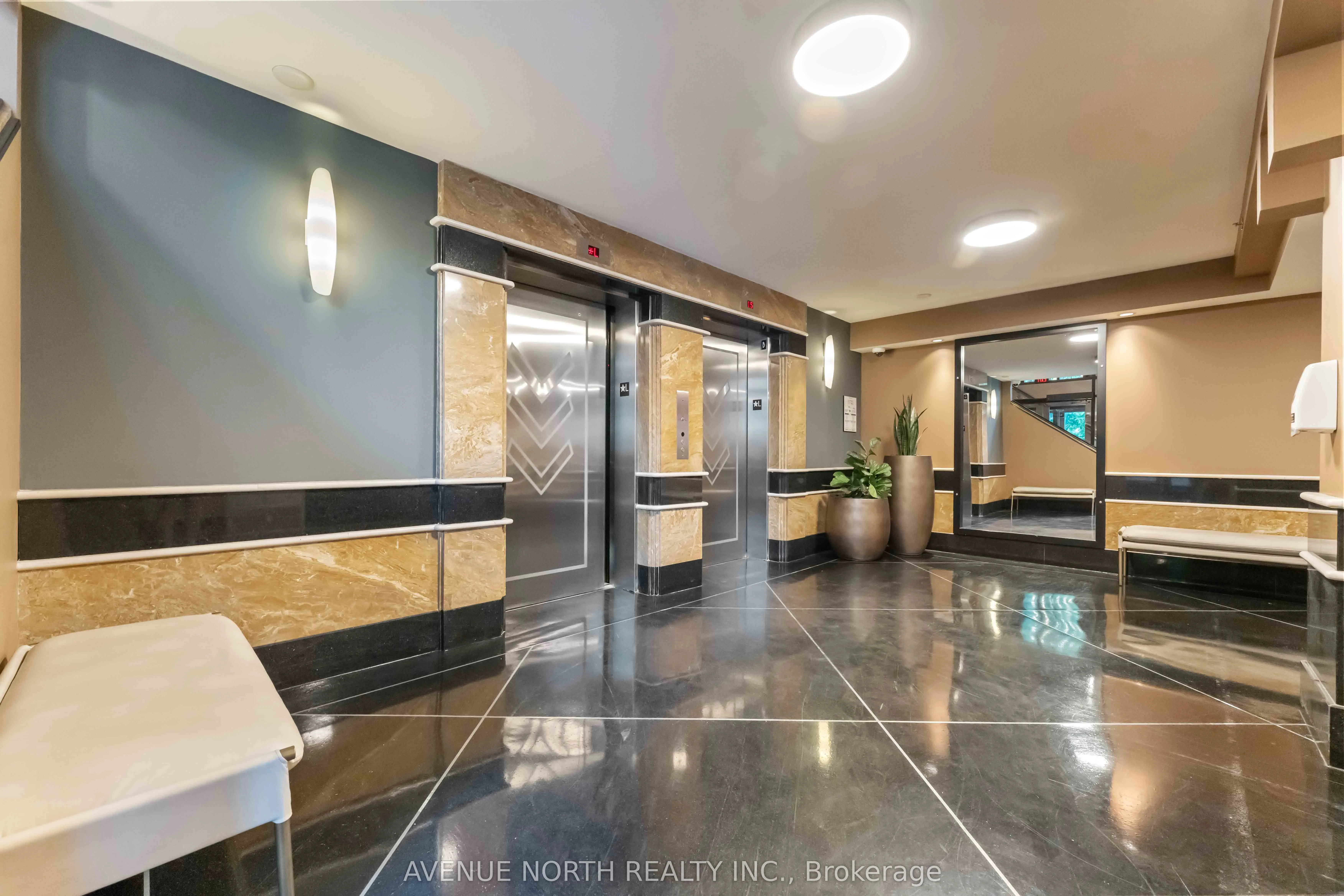 245 Kent Street, #1505