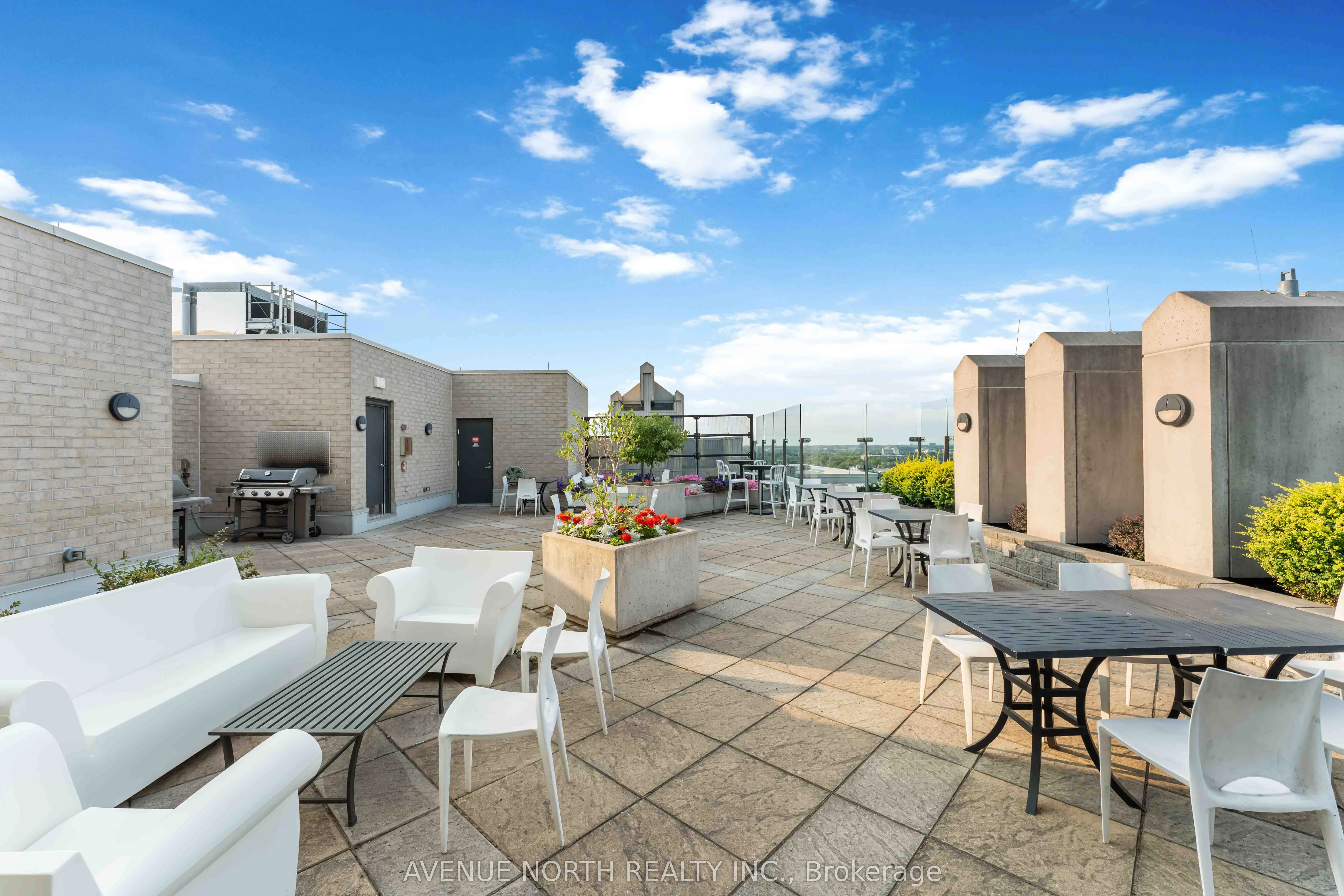 245 Kent Street, #1505