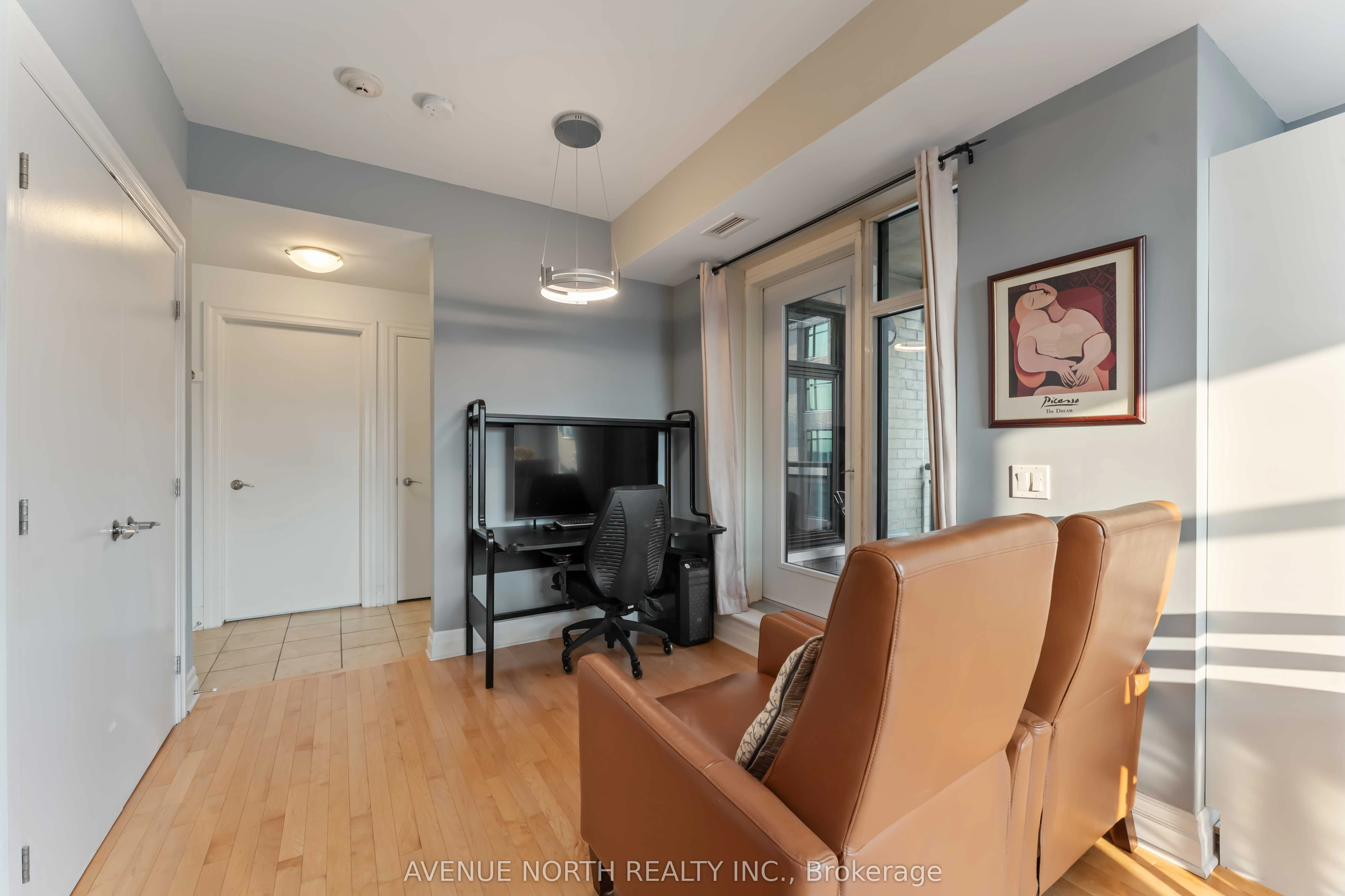 245 Kent Street, #1505