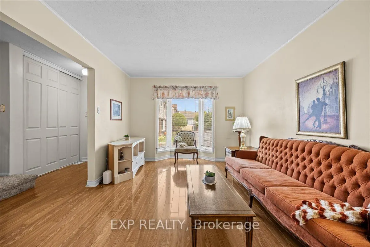 1971 Greenvale Lane