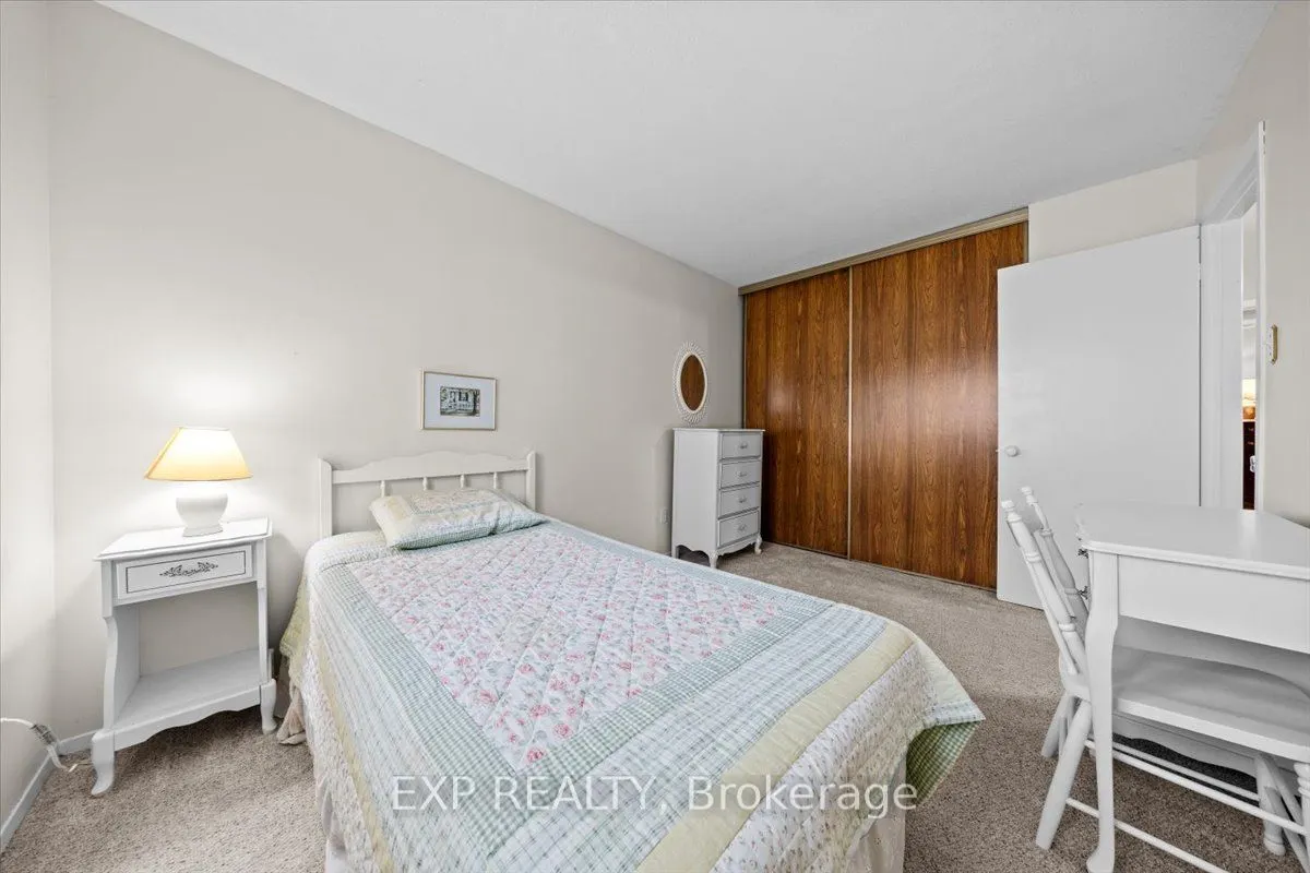 1971 Greenvale Lane