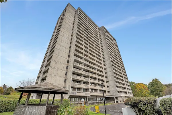 415 Greenview Avenue, #106