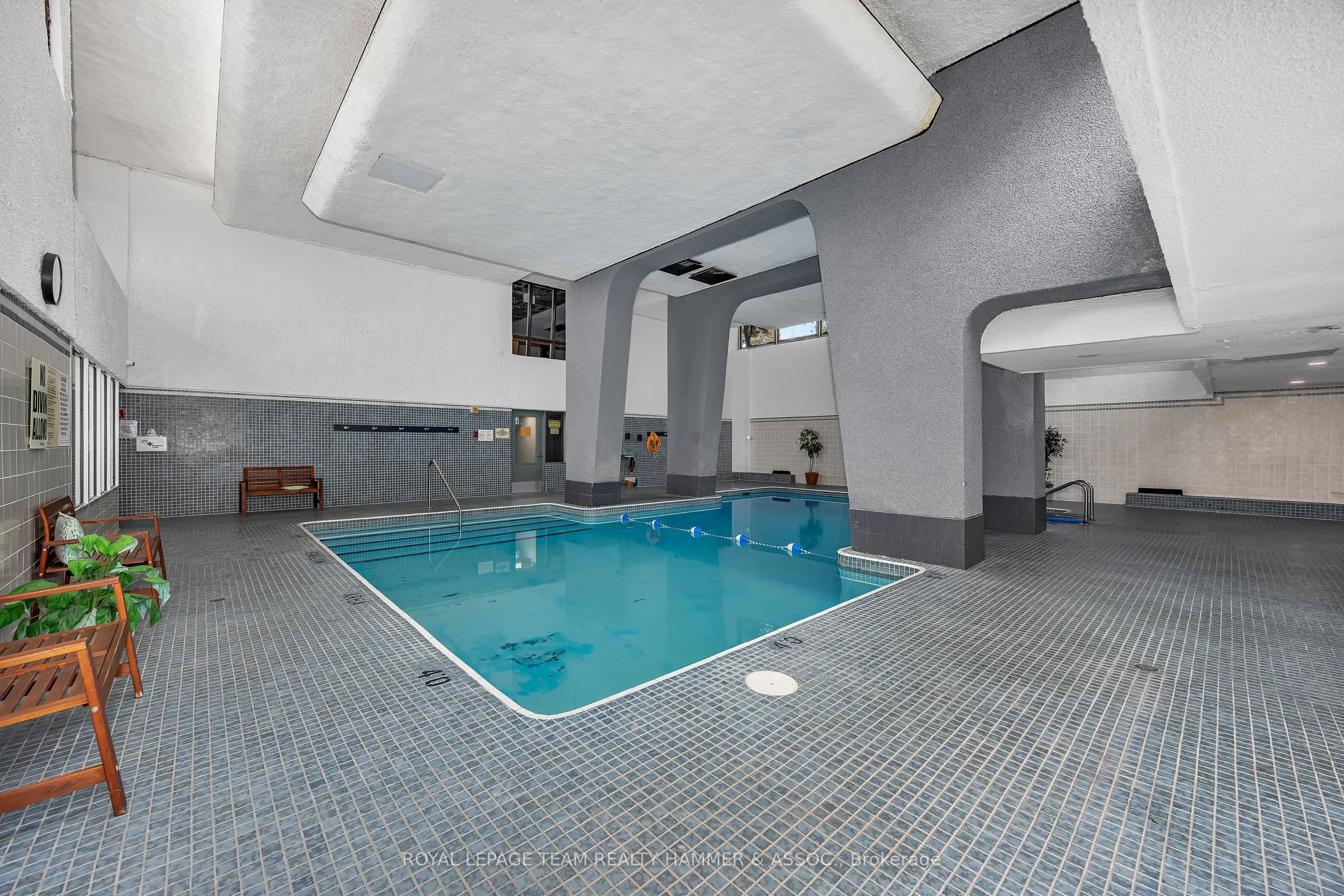 415 Greenview Avenue, #106
