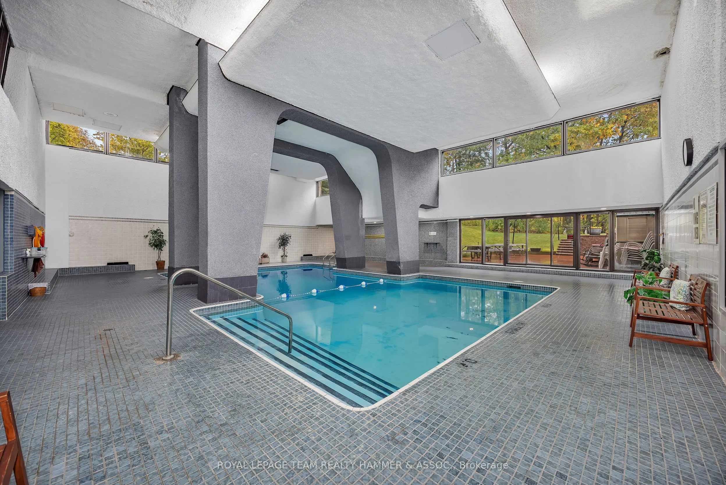 415 Greenview Avenue, #106