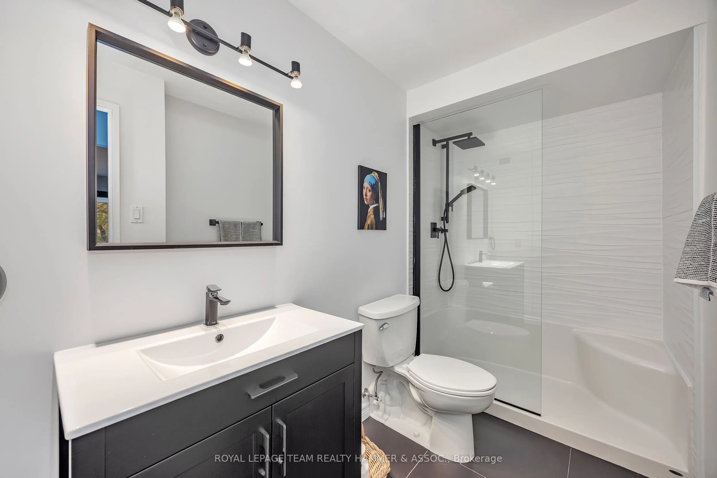 415 Greenview Avenue, #106