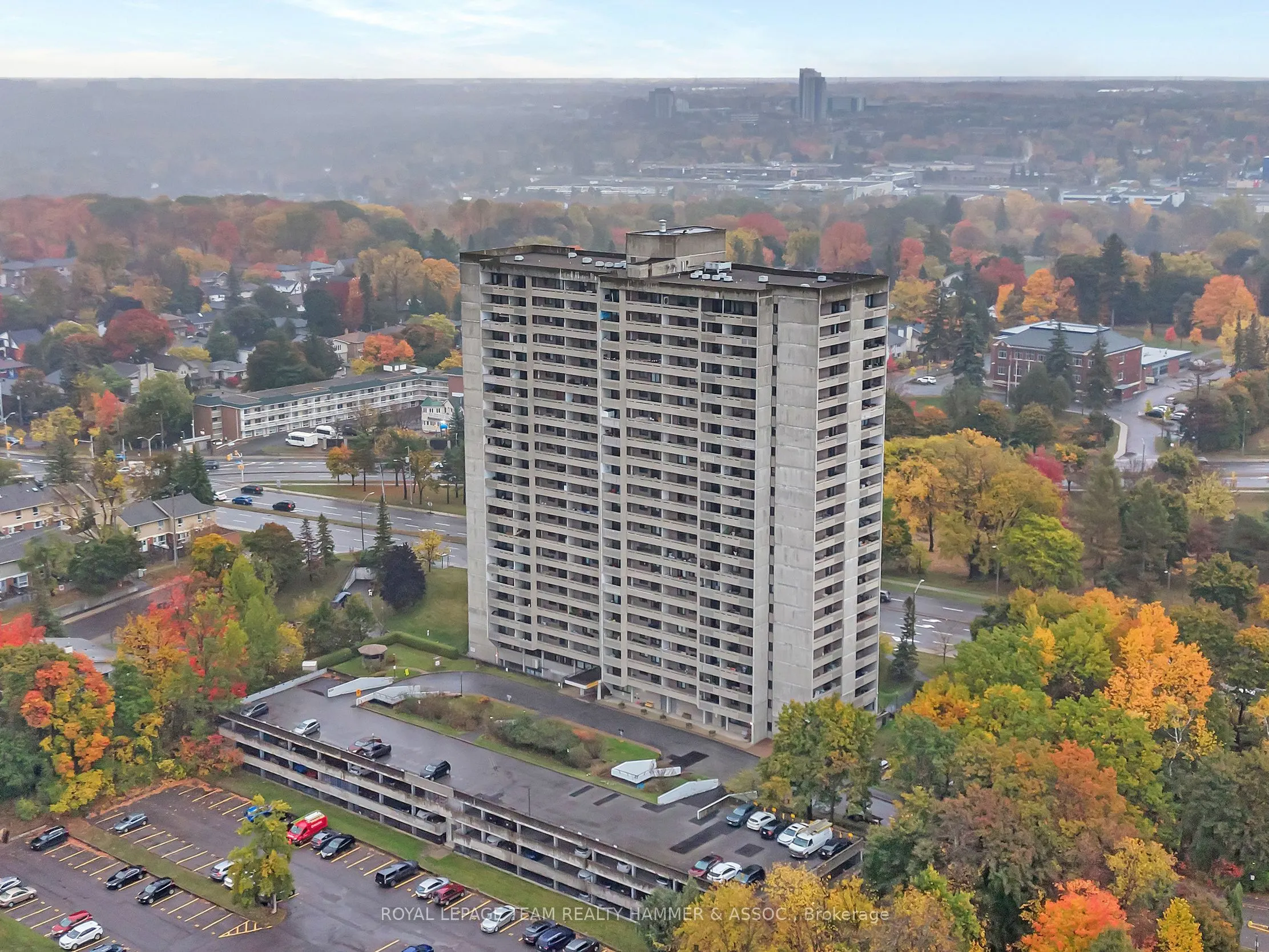 415 Greenview Avenue, #106