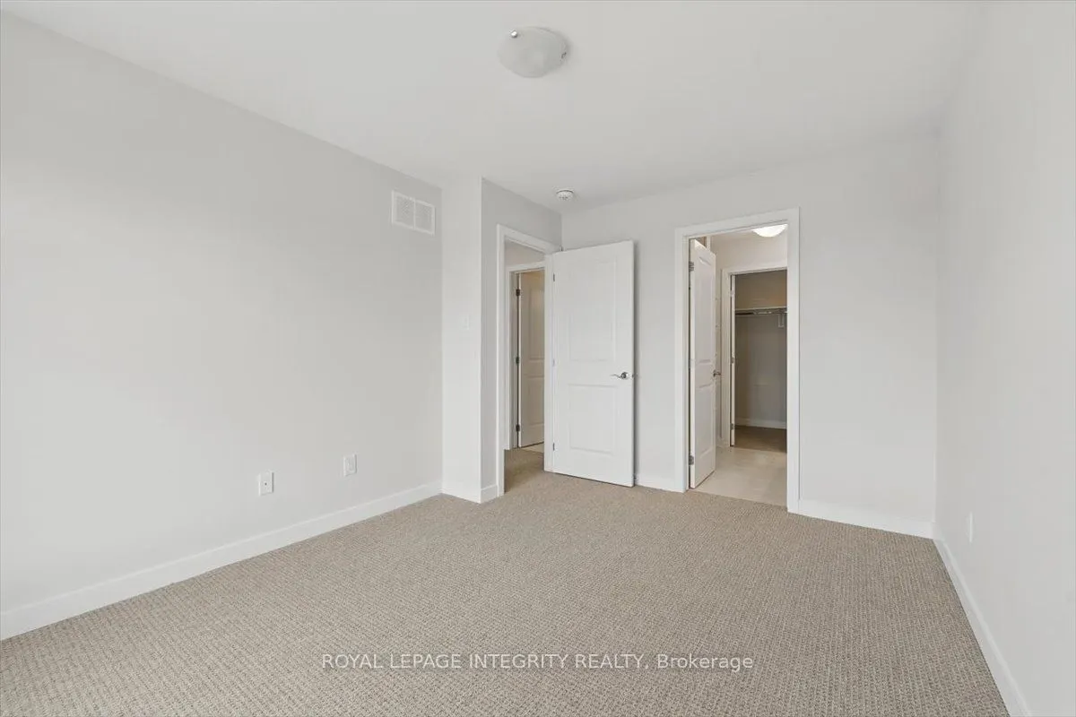 541 LOURMARIN Private