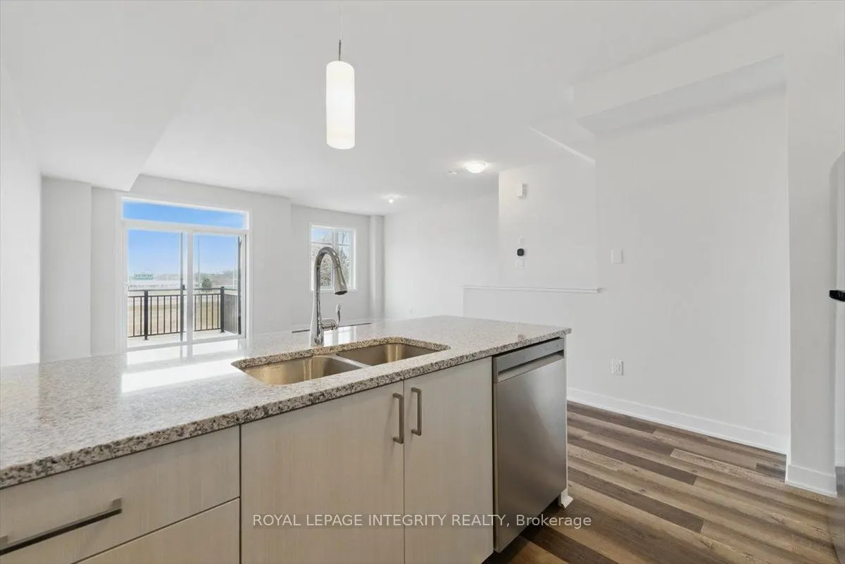 541 LOURMARIN Private