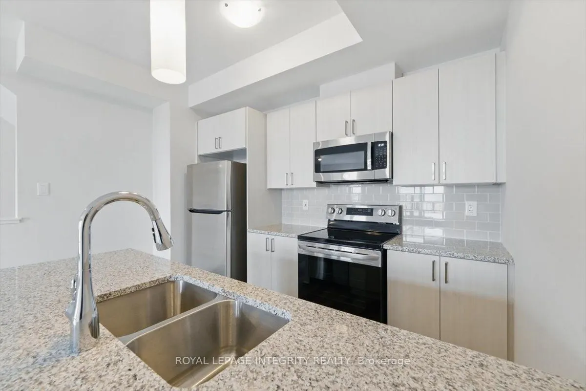 541 LOURMARIN Private
