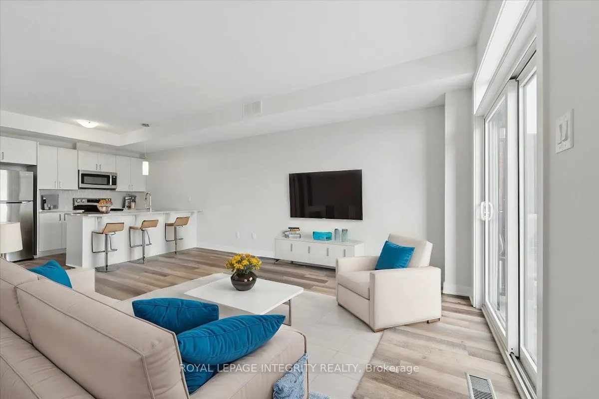 541 LOURMARIN Private