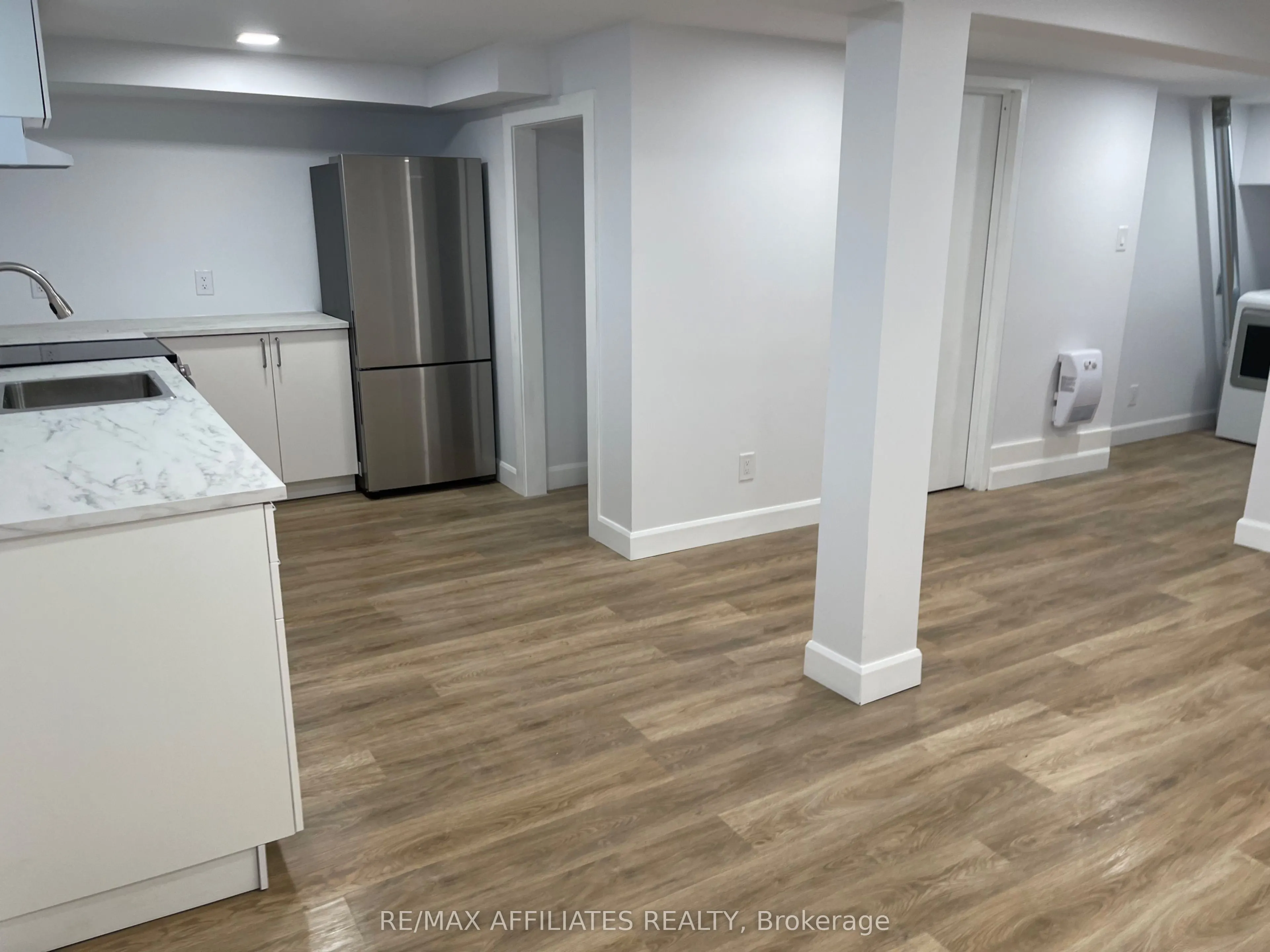 2145 Westbourne Avenue, #B
