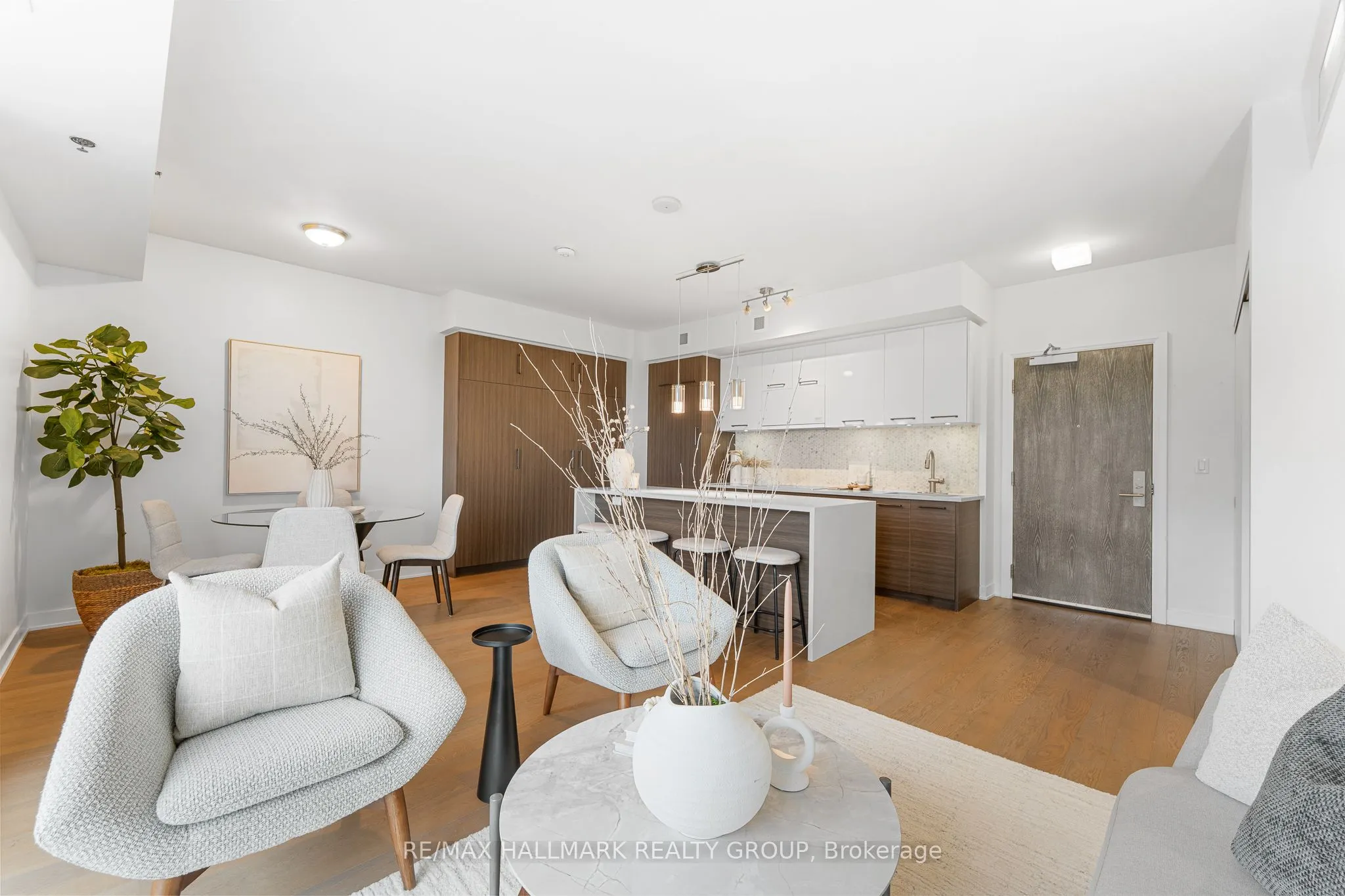 428 Sparks Street, #1007