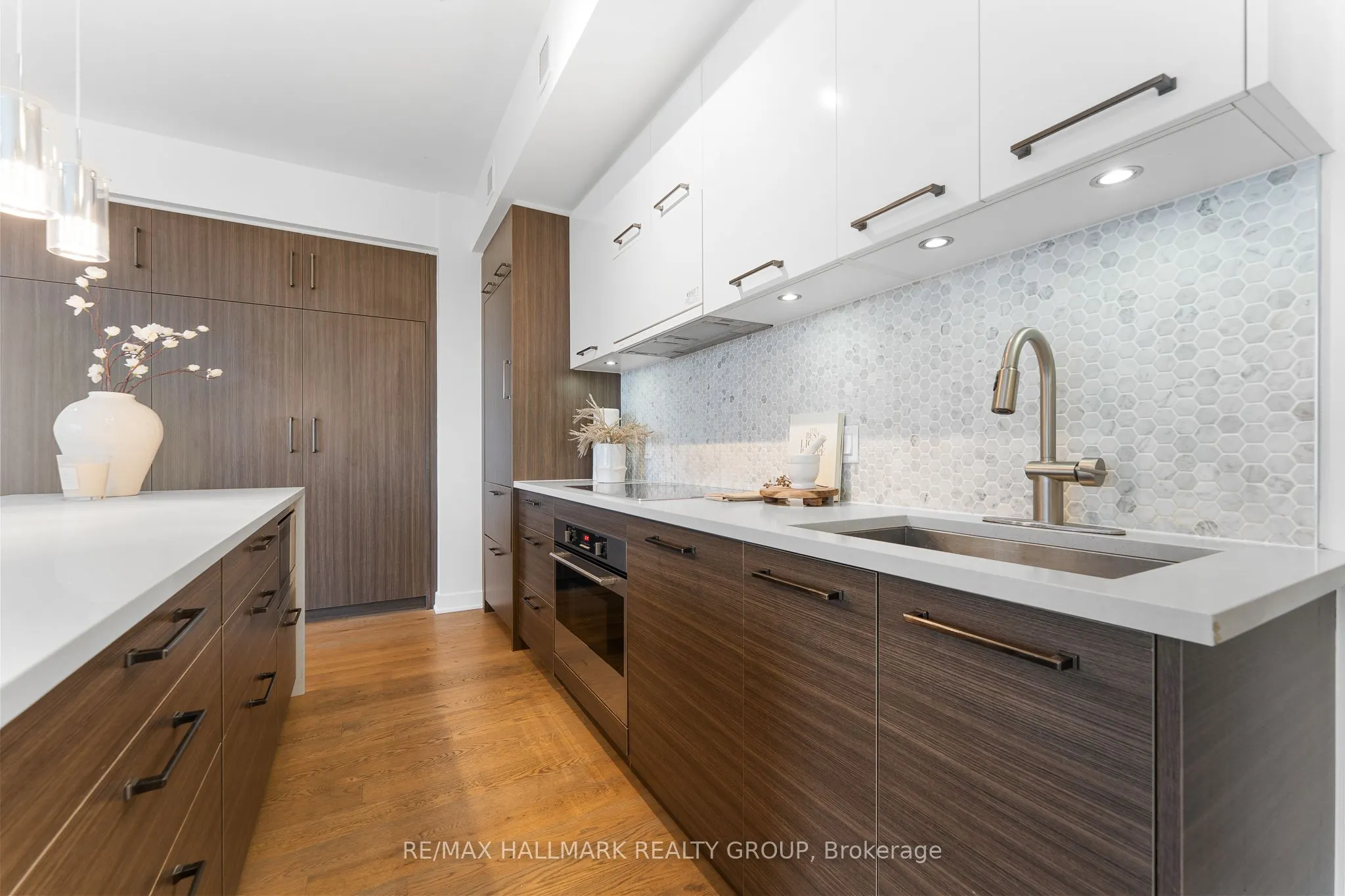 428 Sparks Street, #1007