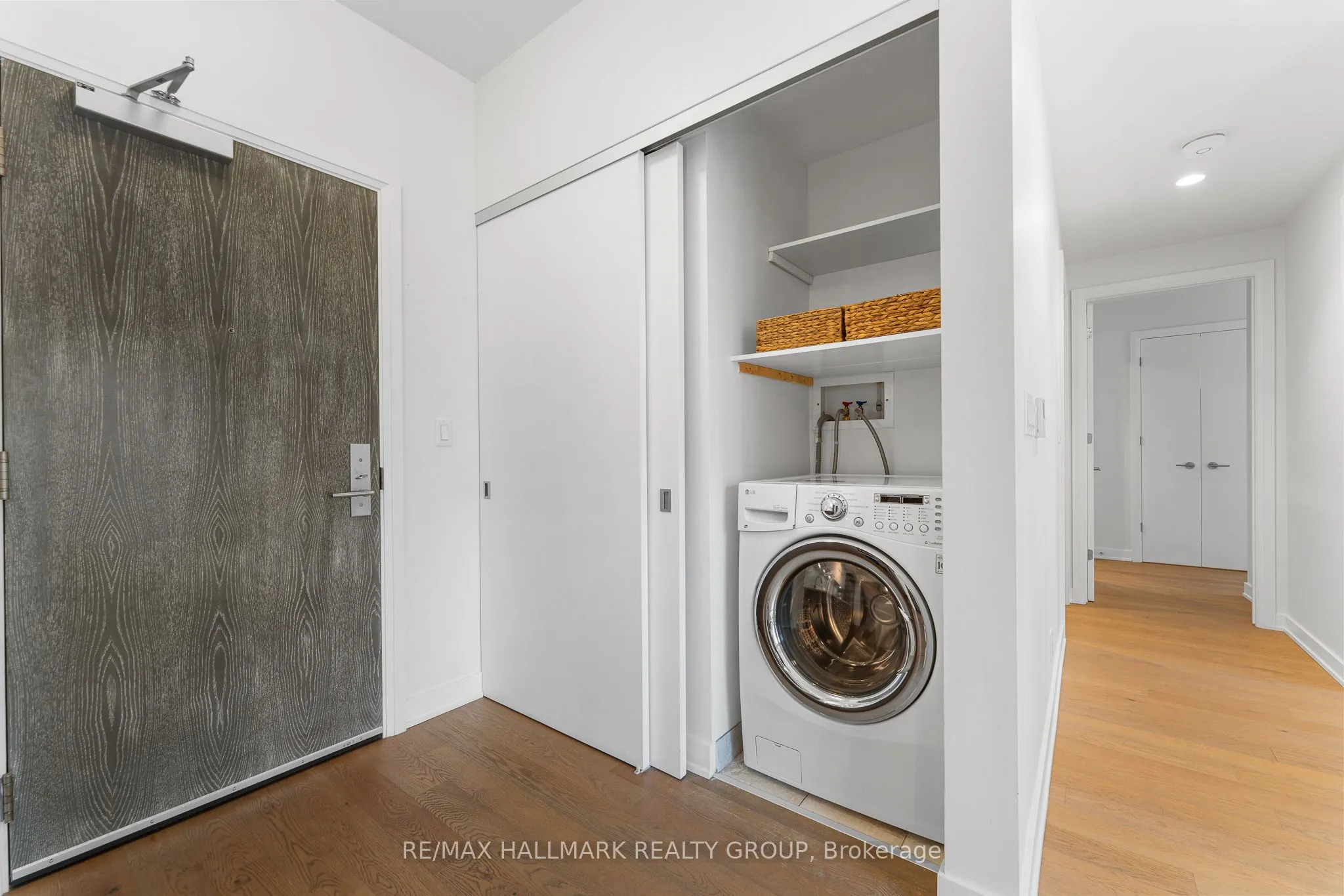 428 Sparks Street, #1007