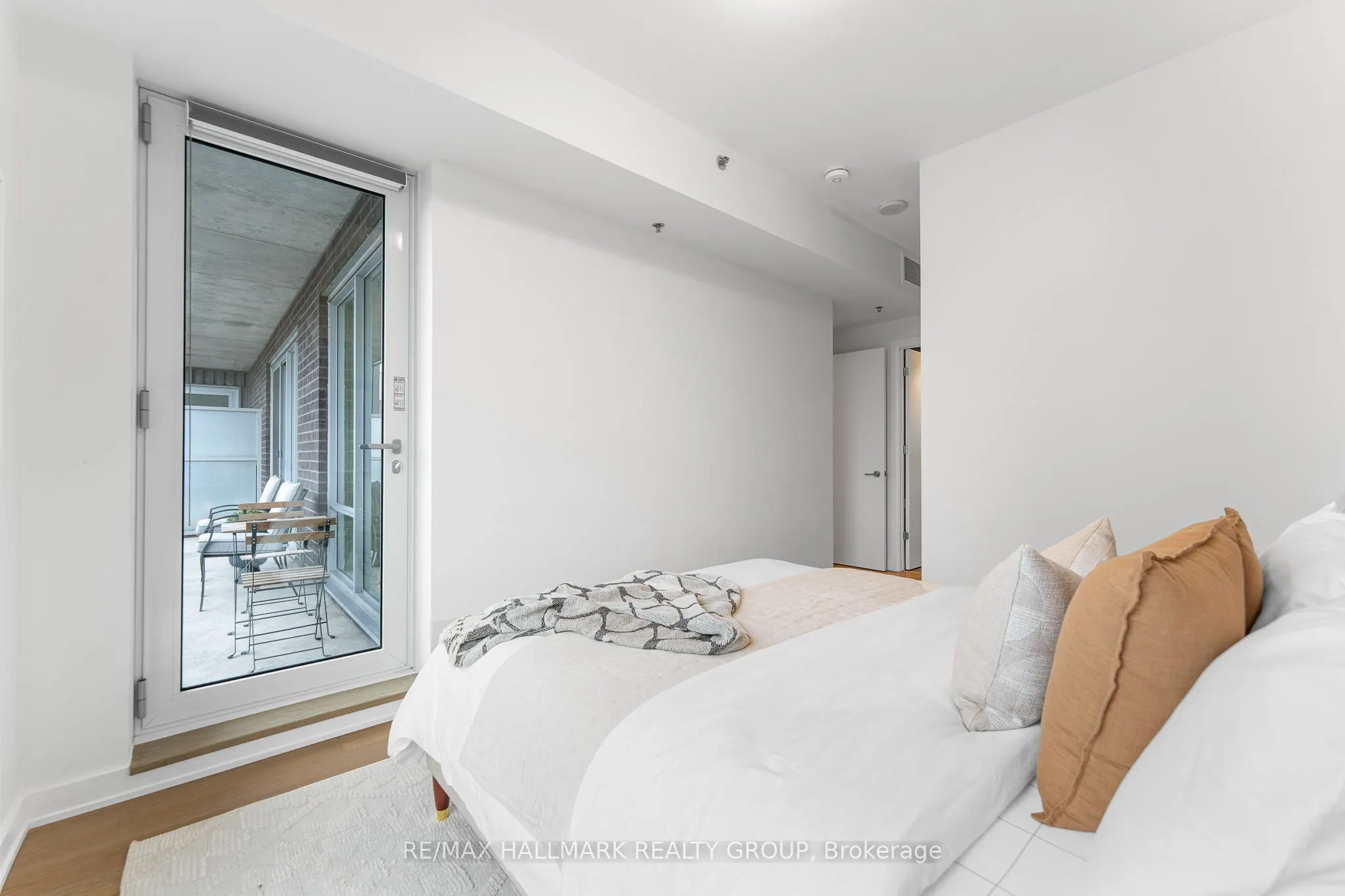428 Sparks Street, #1007