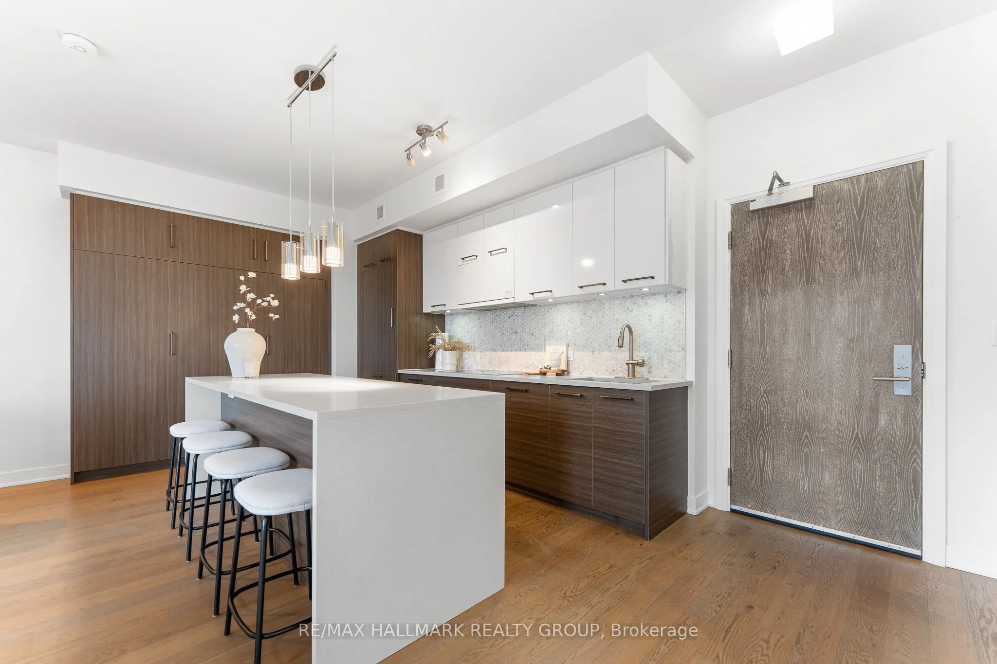 428 Sparks Street, #1007
