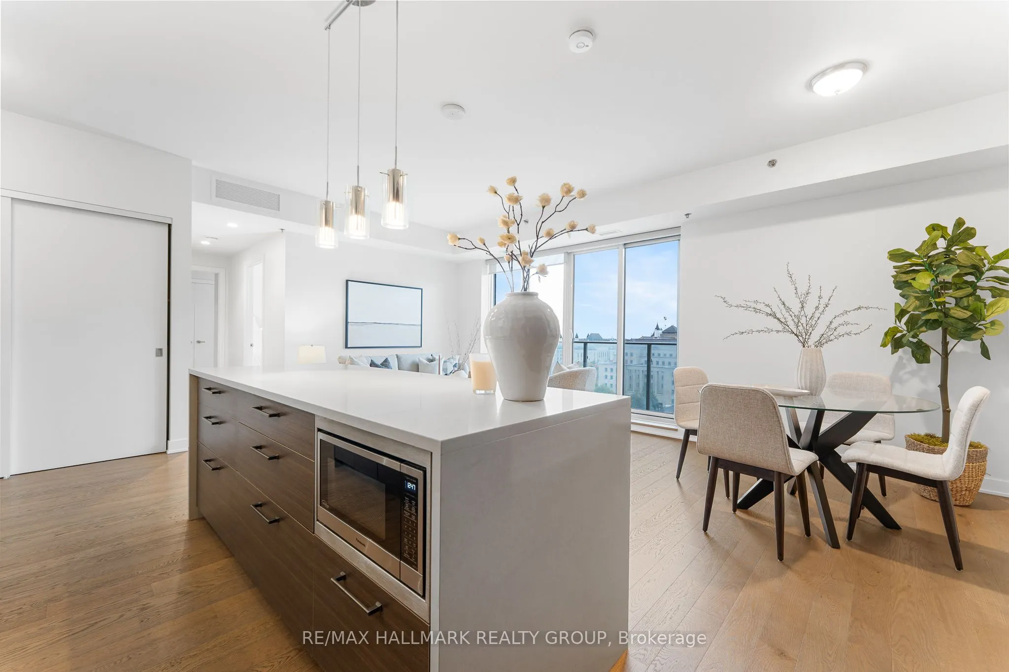 428 Sparks Street, #1007