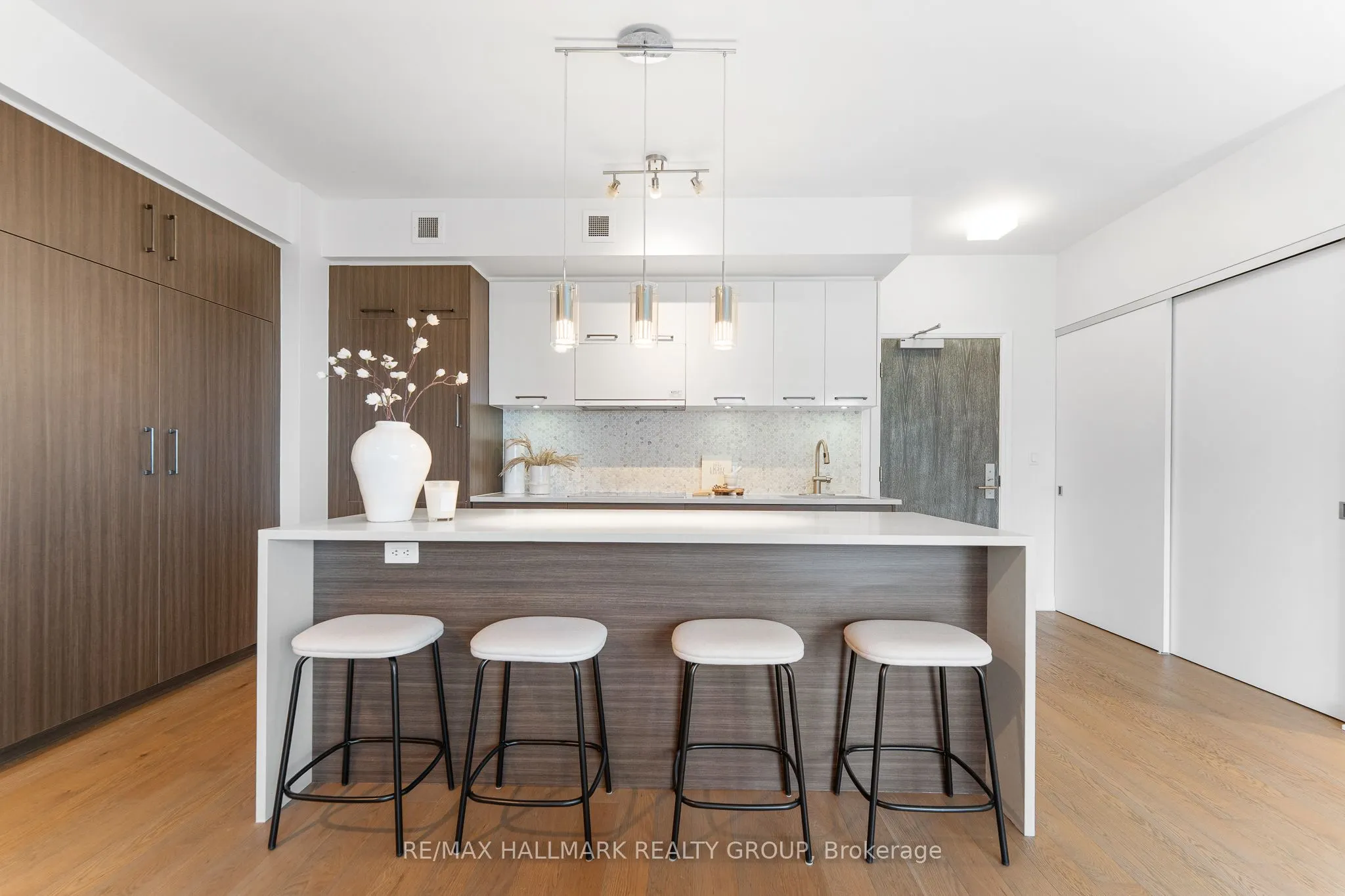 428 Sparks Street, #1007