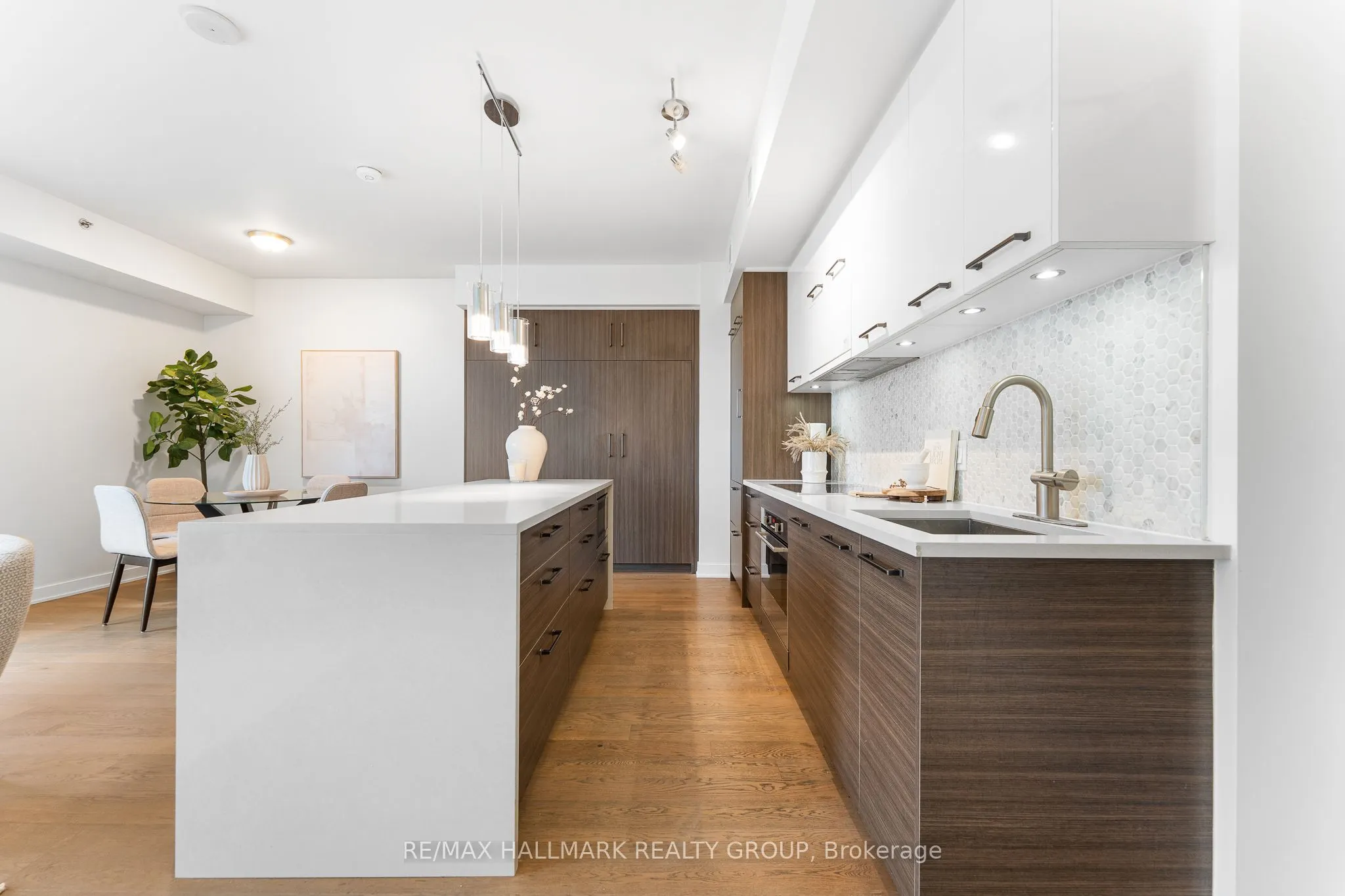 428 Sparks Street, #1007