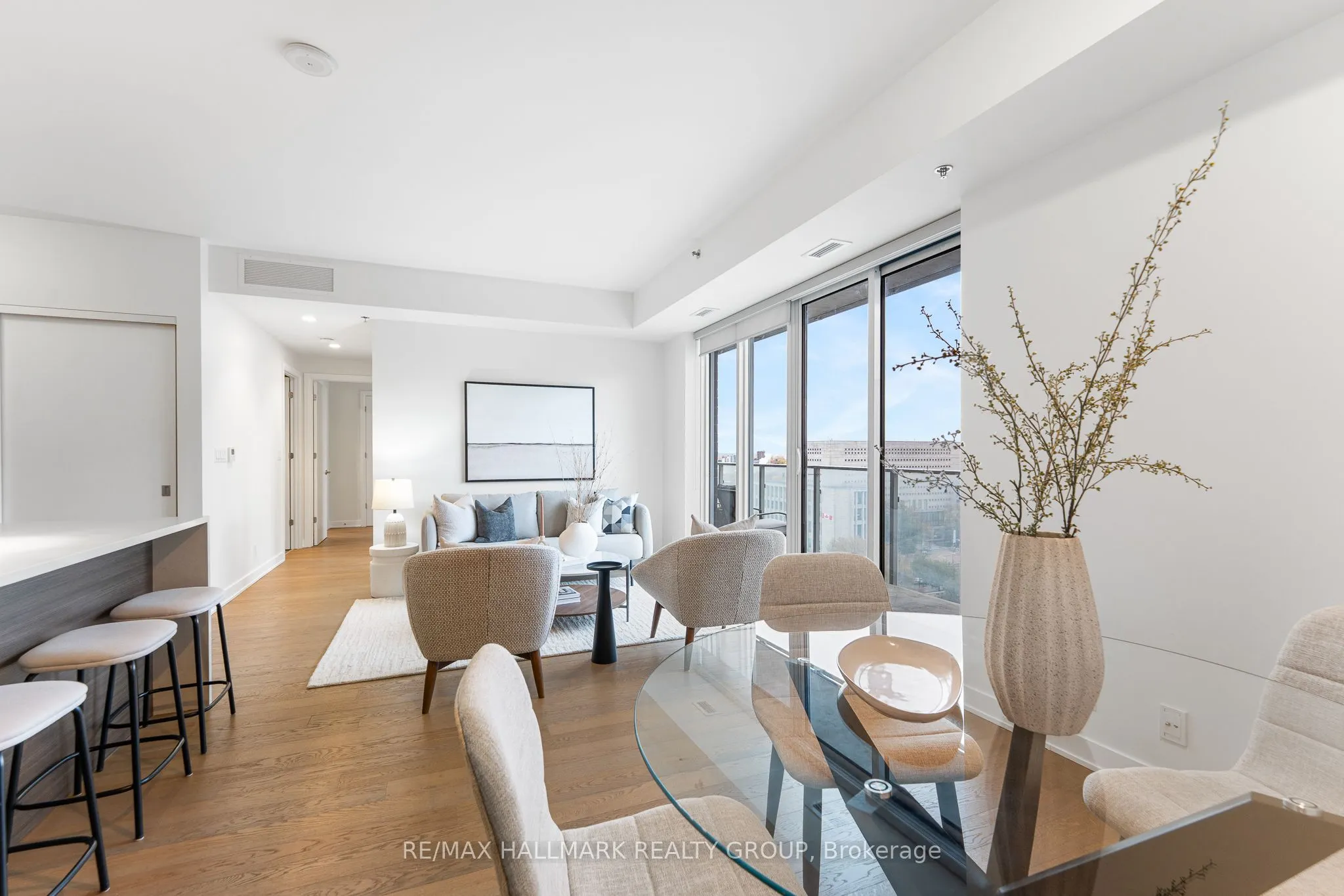 428 Sparks Street, #1007