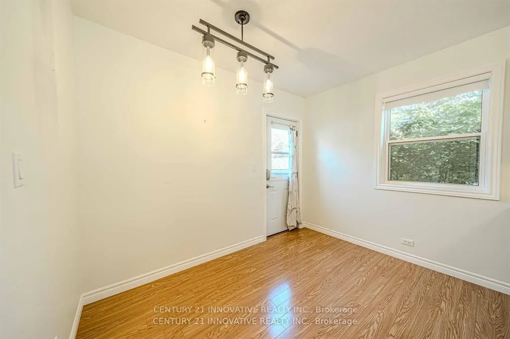 70 St Clair Avenue, #Main