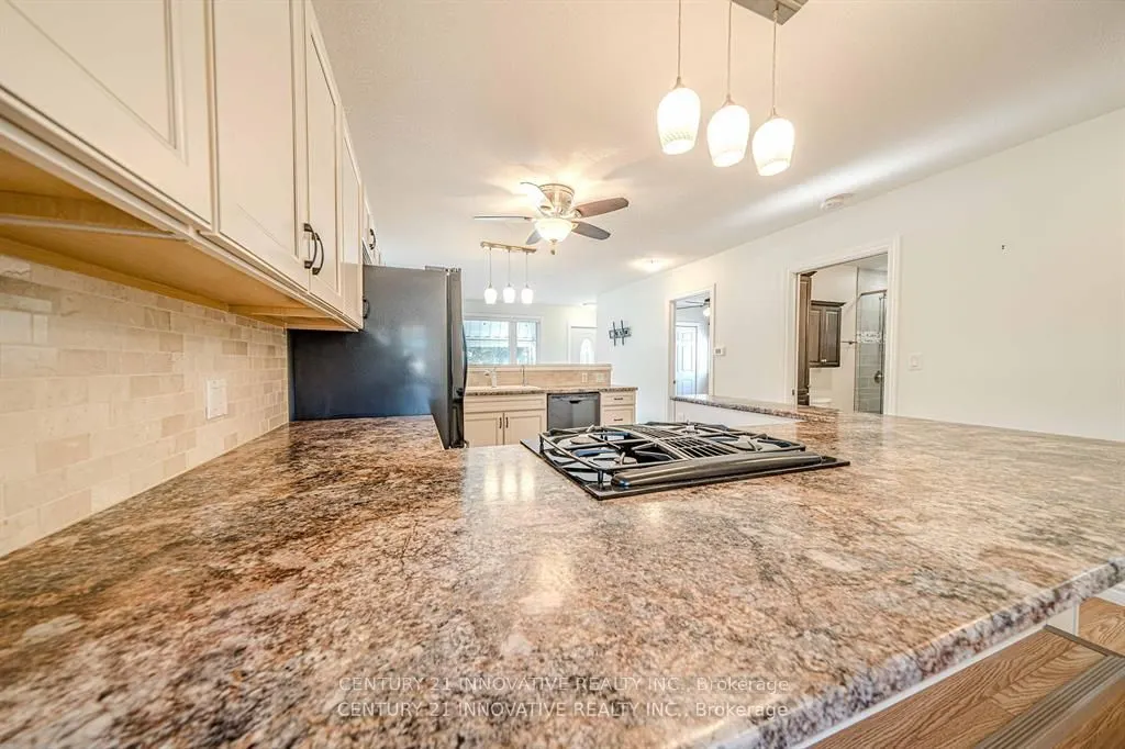 70 St Clair Avenue, #Main