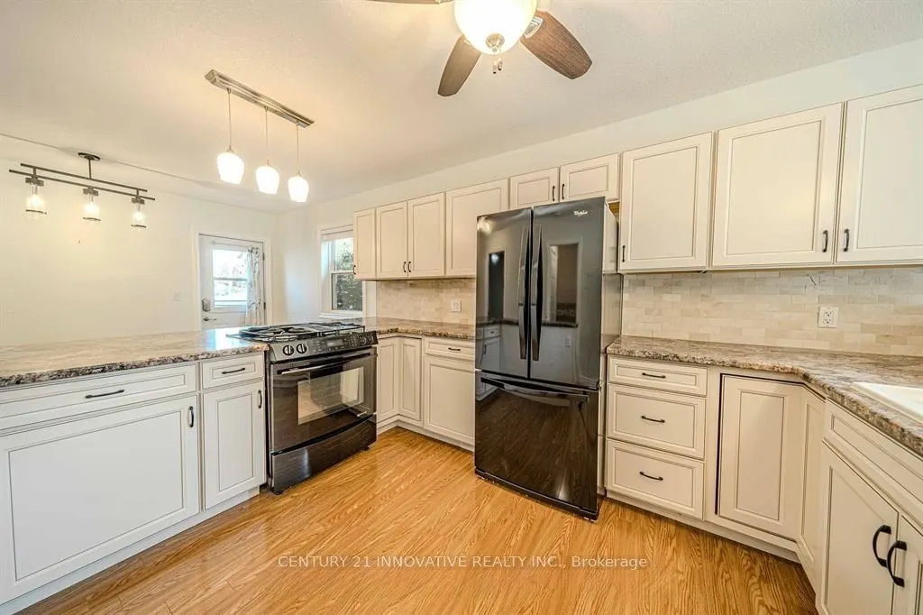 70 St Clair Avenue, #Main