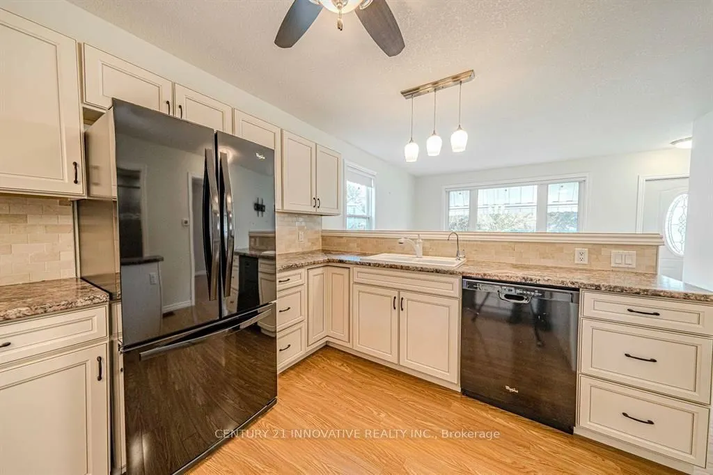 70 St Clair Avenue, #Main
