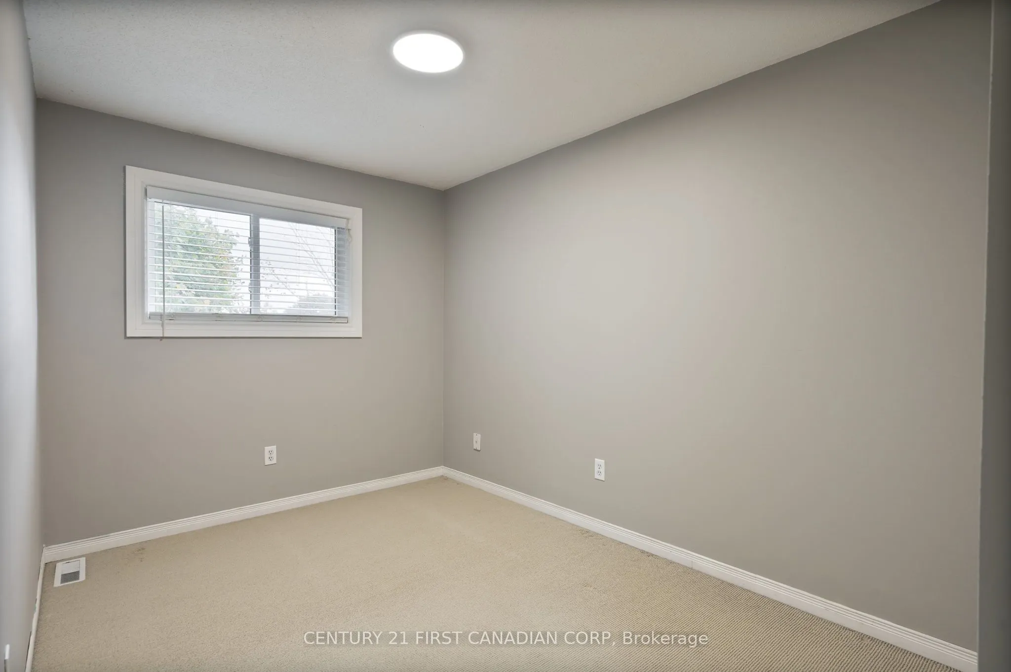 320 Westminster Avenue, #21