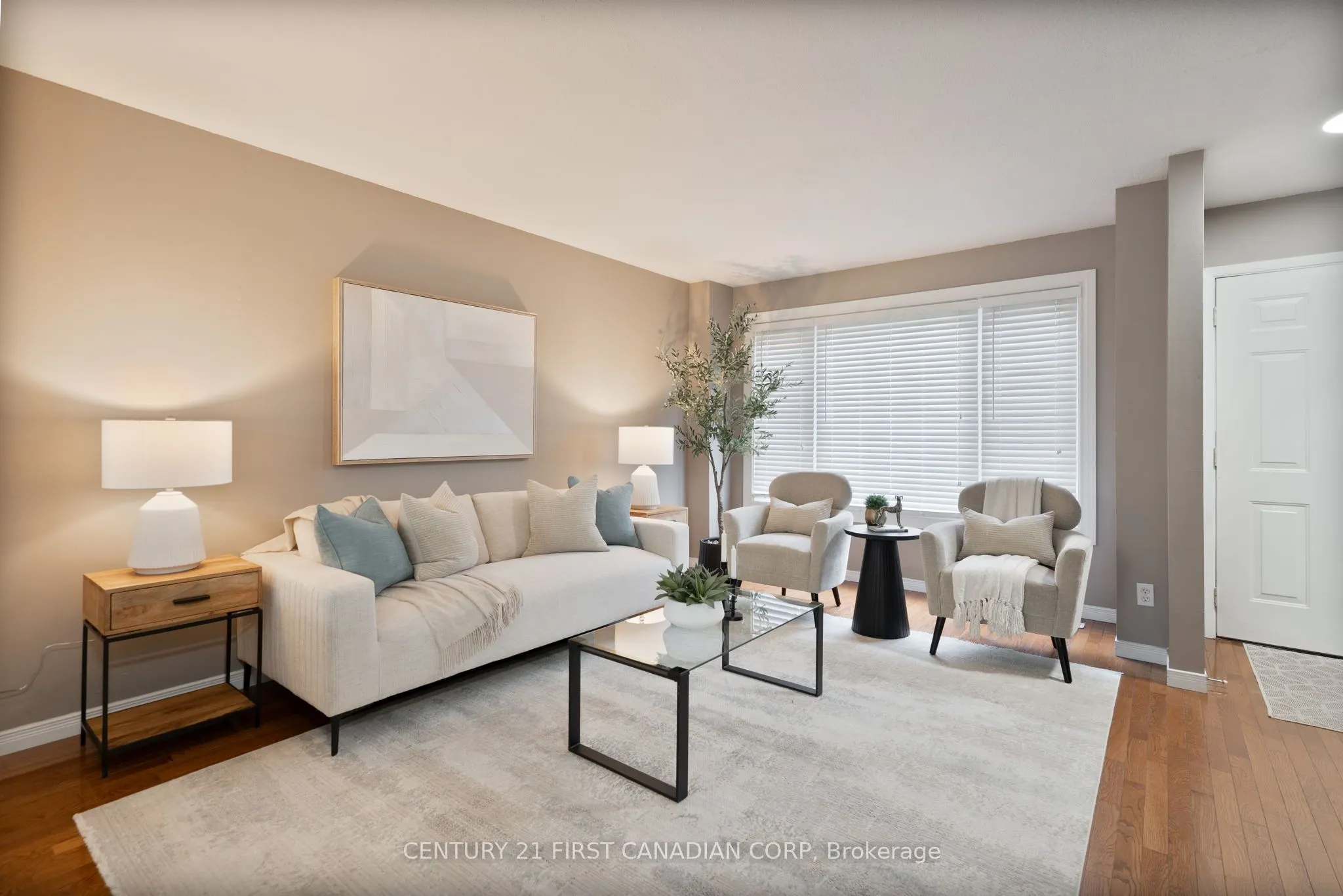 320 Westminster Avenue, #21