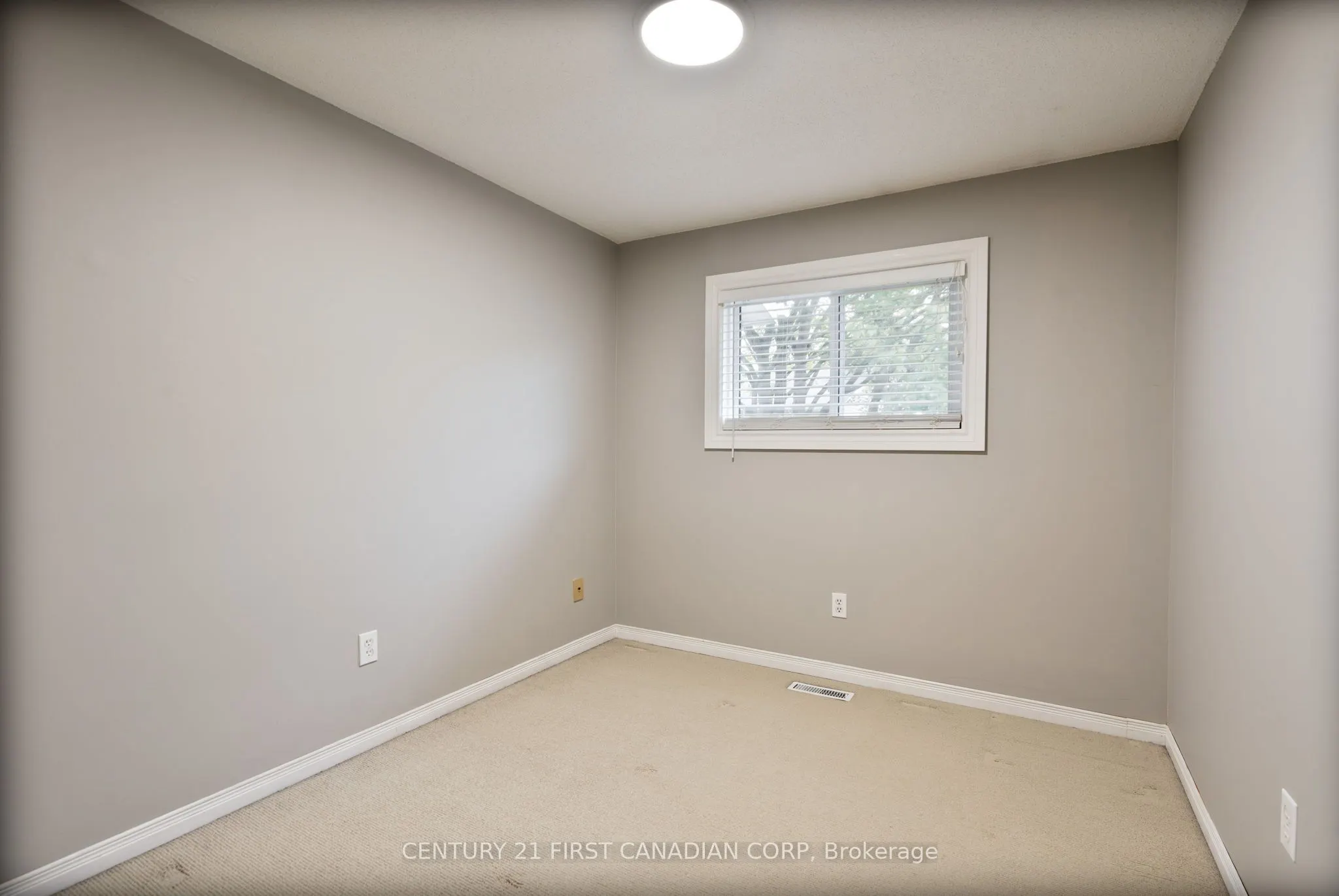 320 Westminster Avenue, #21