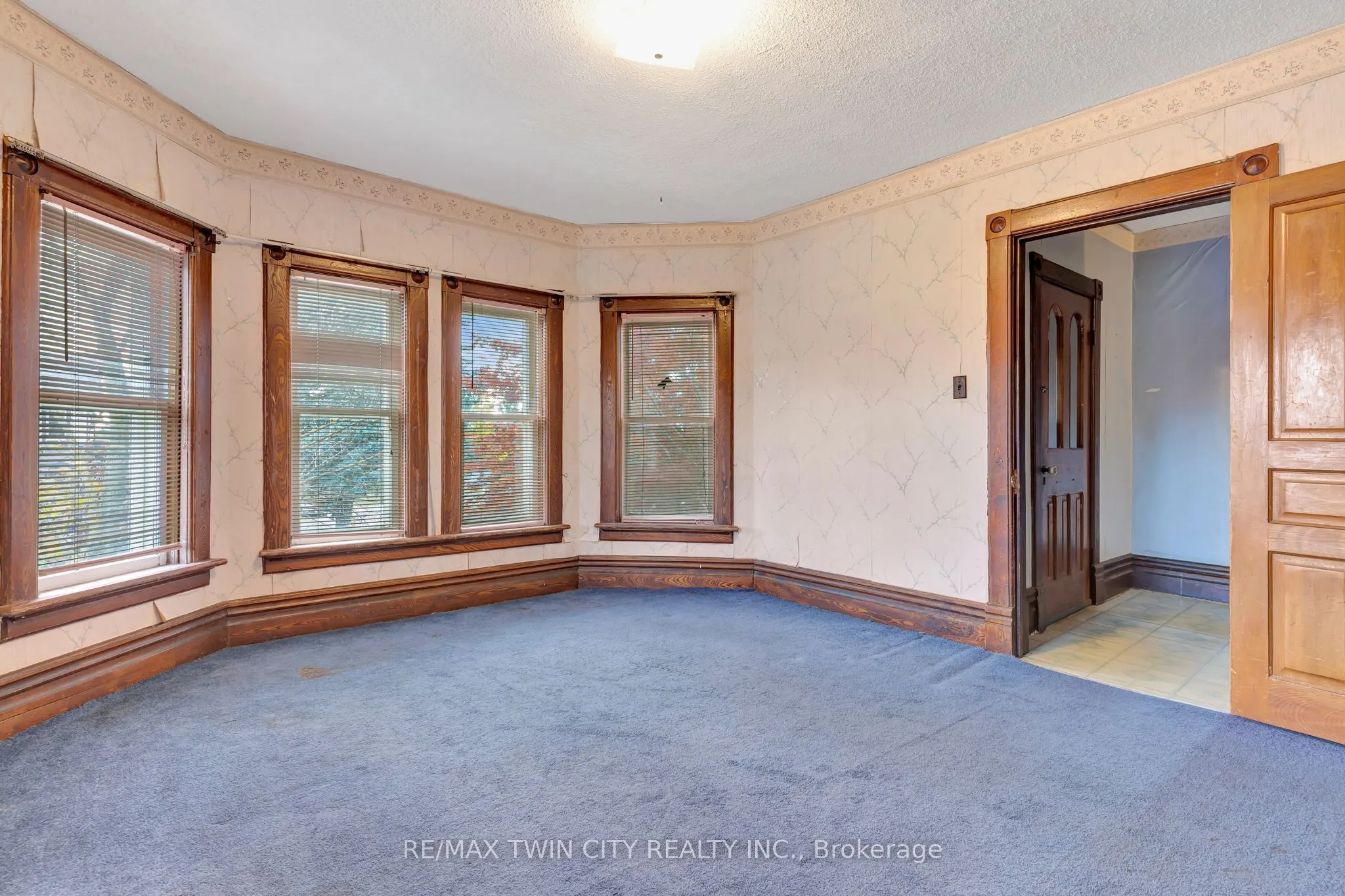 3454 Lobsinger Lane