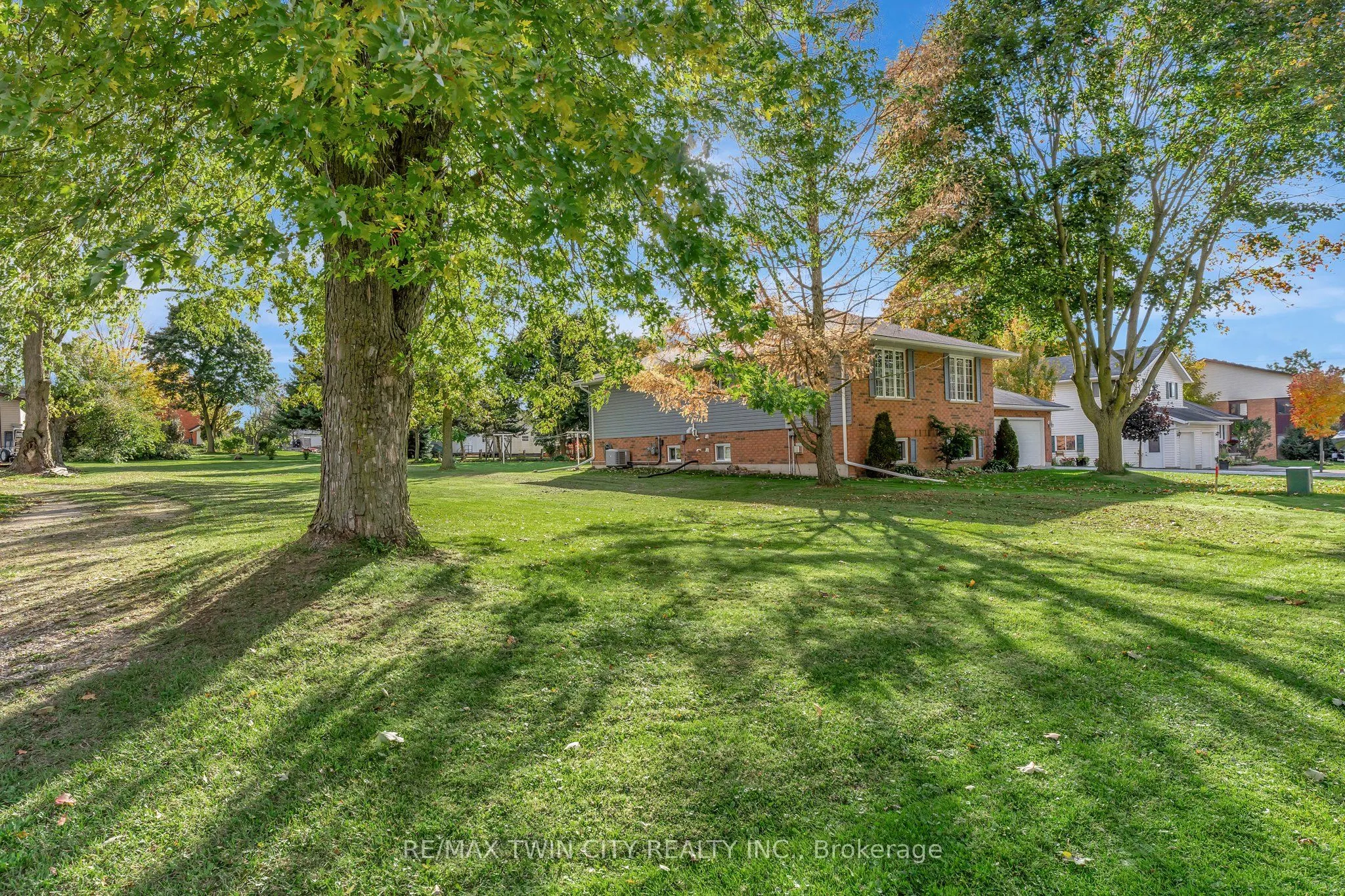 3454 Lobsinger Lane