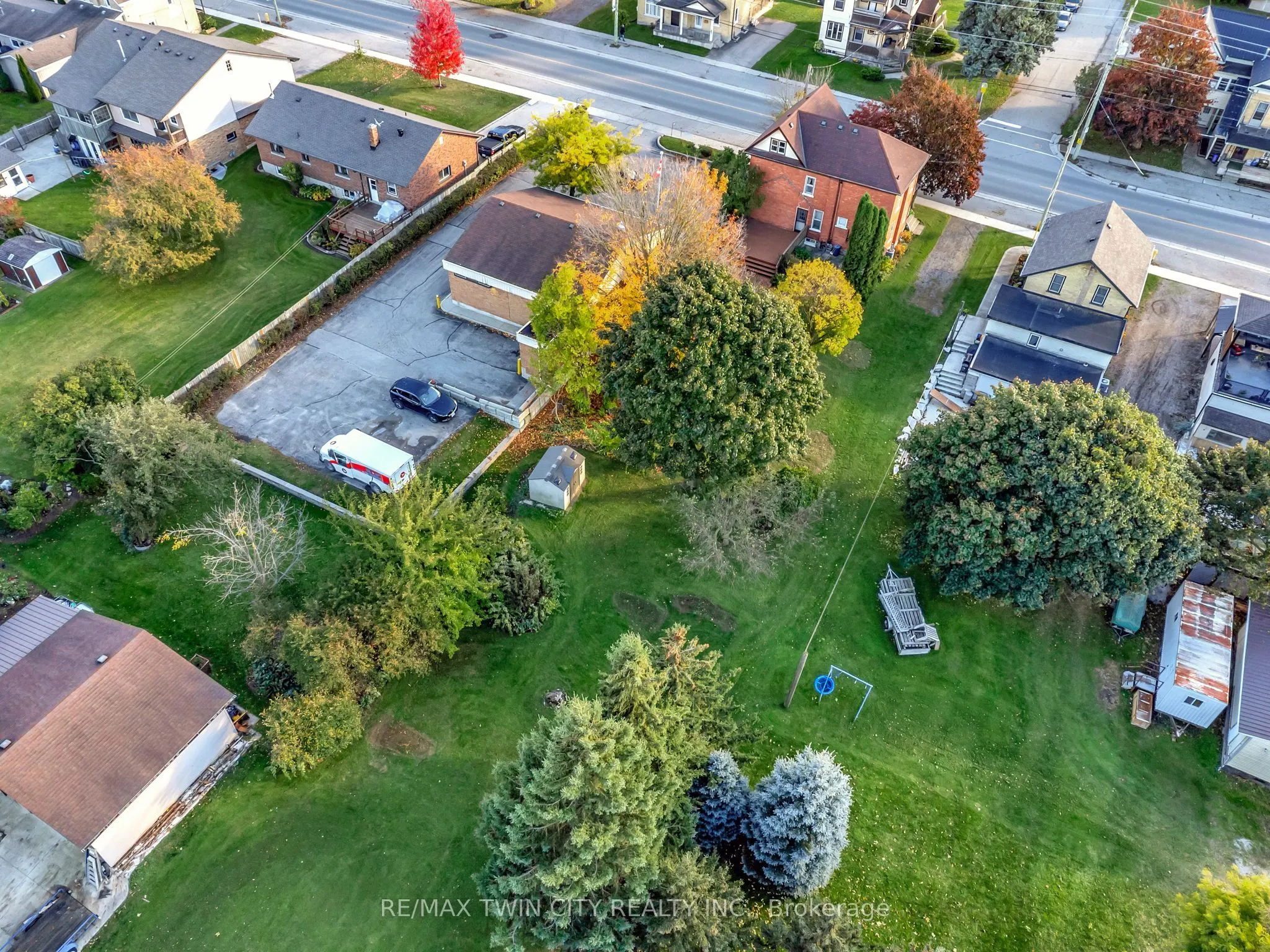 3454 Lobsinger Lane
