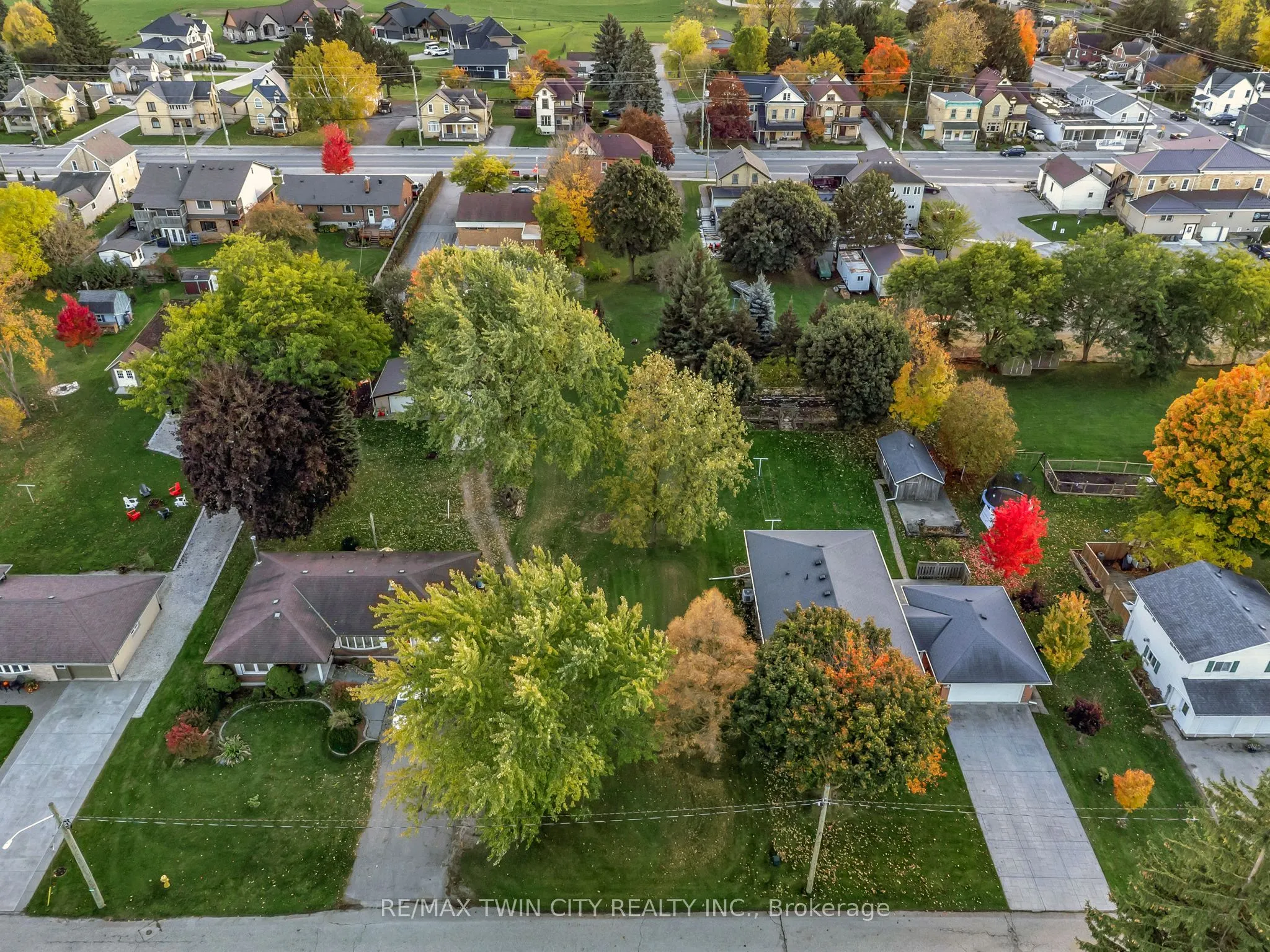3454 Lobsinger Lane