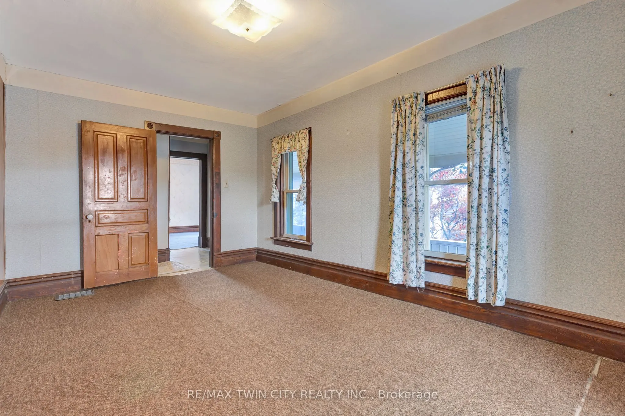3454 Lobsinger Lane