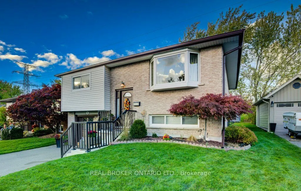 34 Willow Green Court