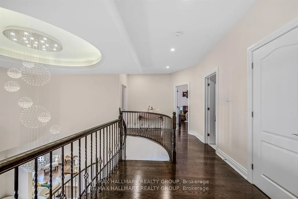 699 Ballycastle Crescent