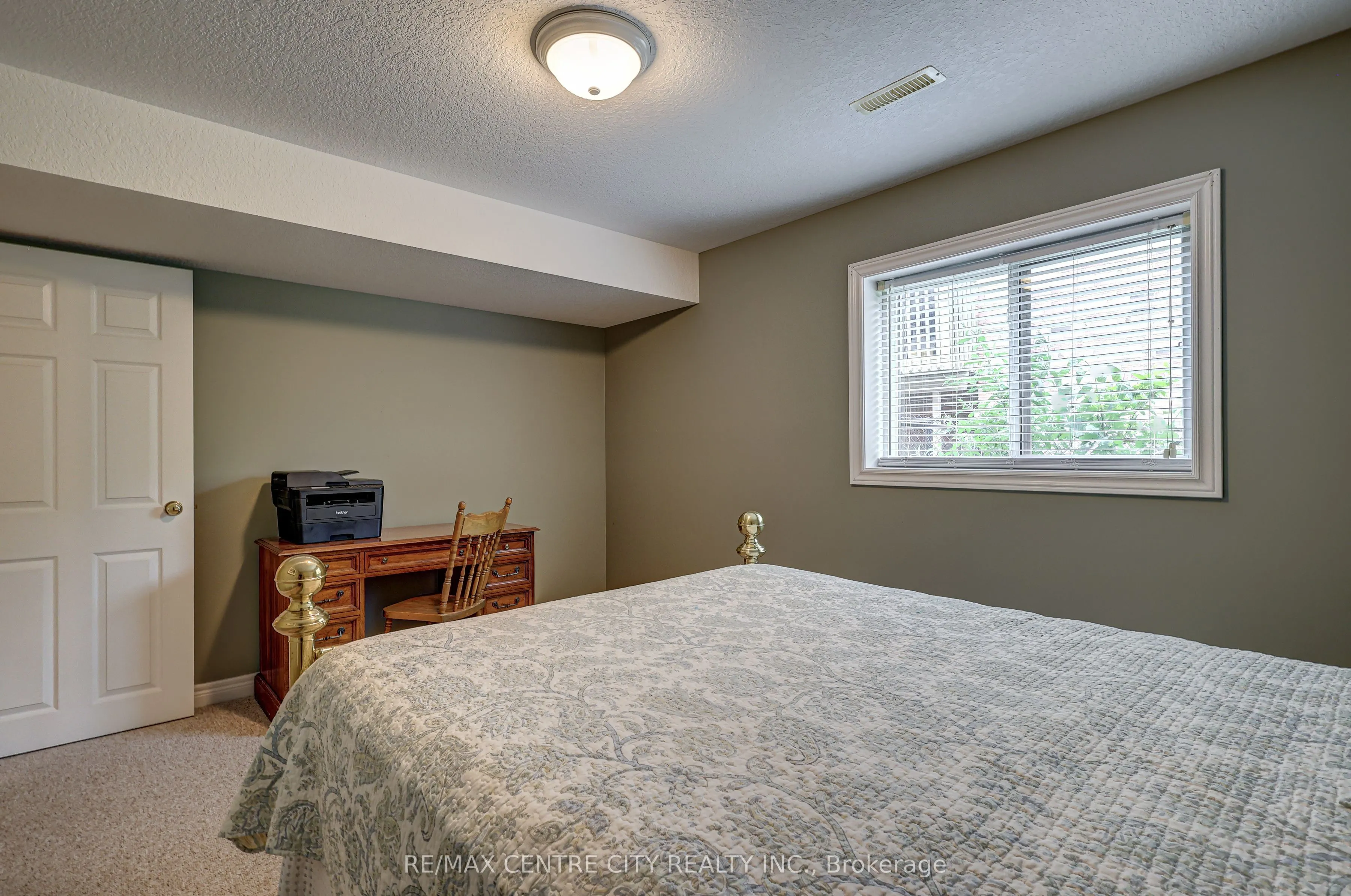 29 Hickory Lane
