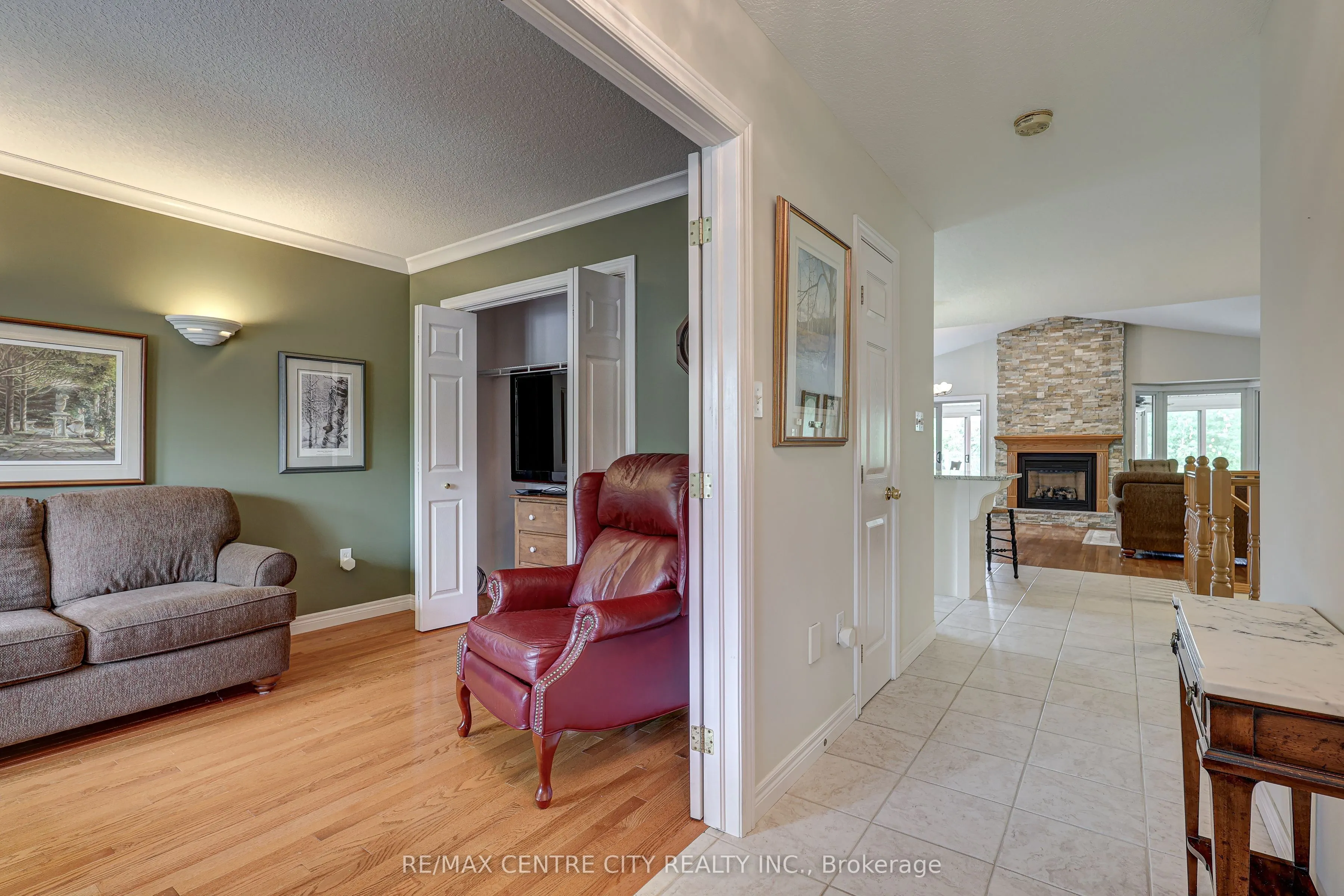 29 Hickory Lane