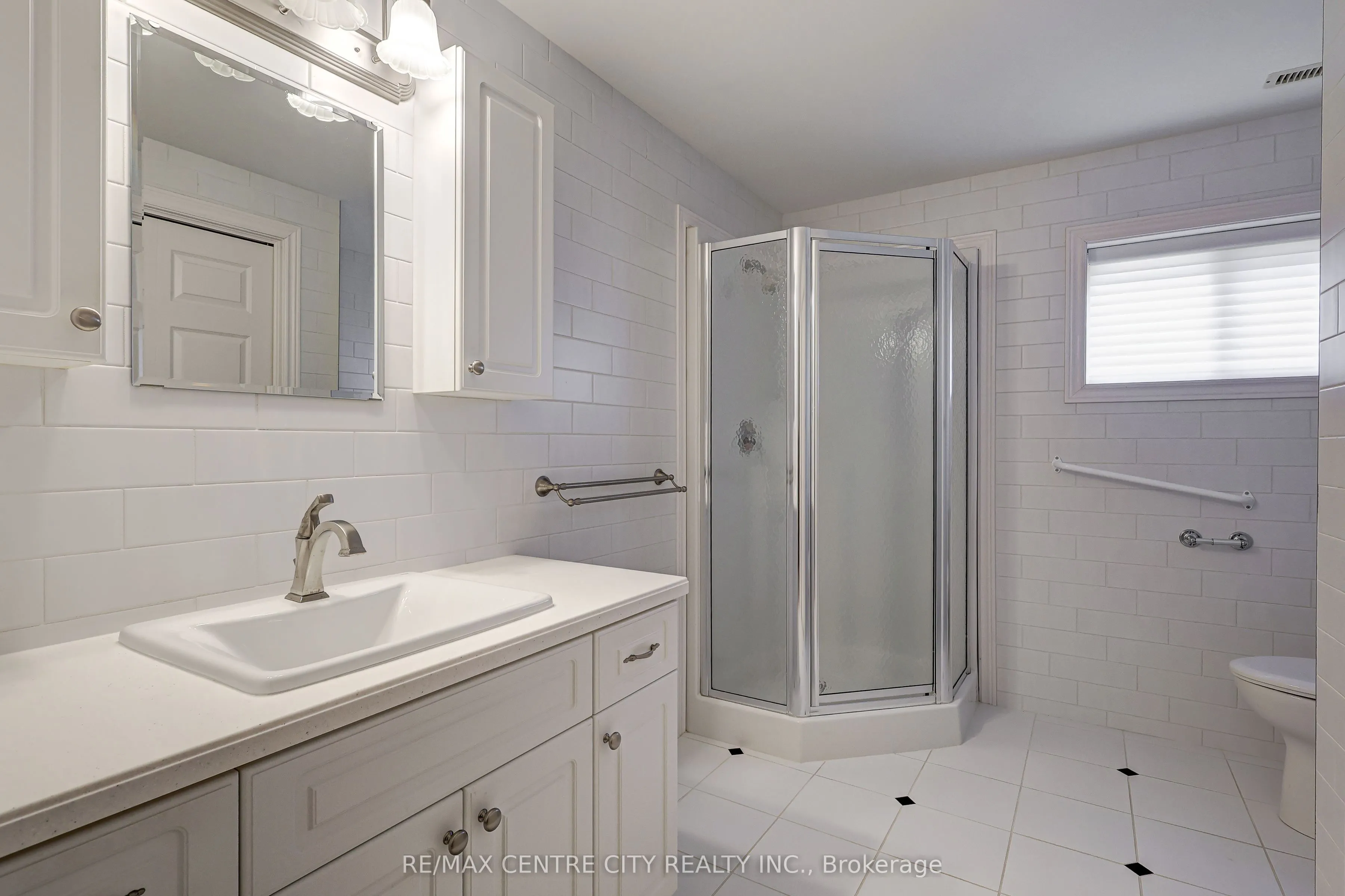 29 Hickory Lane