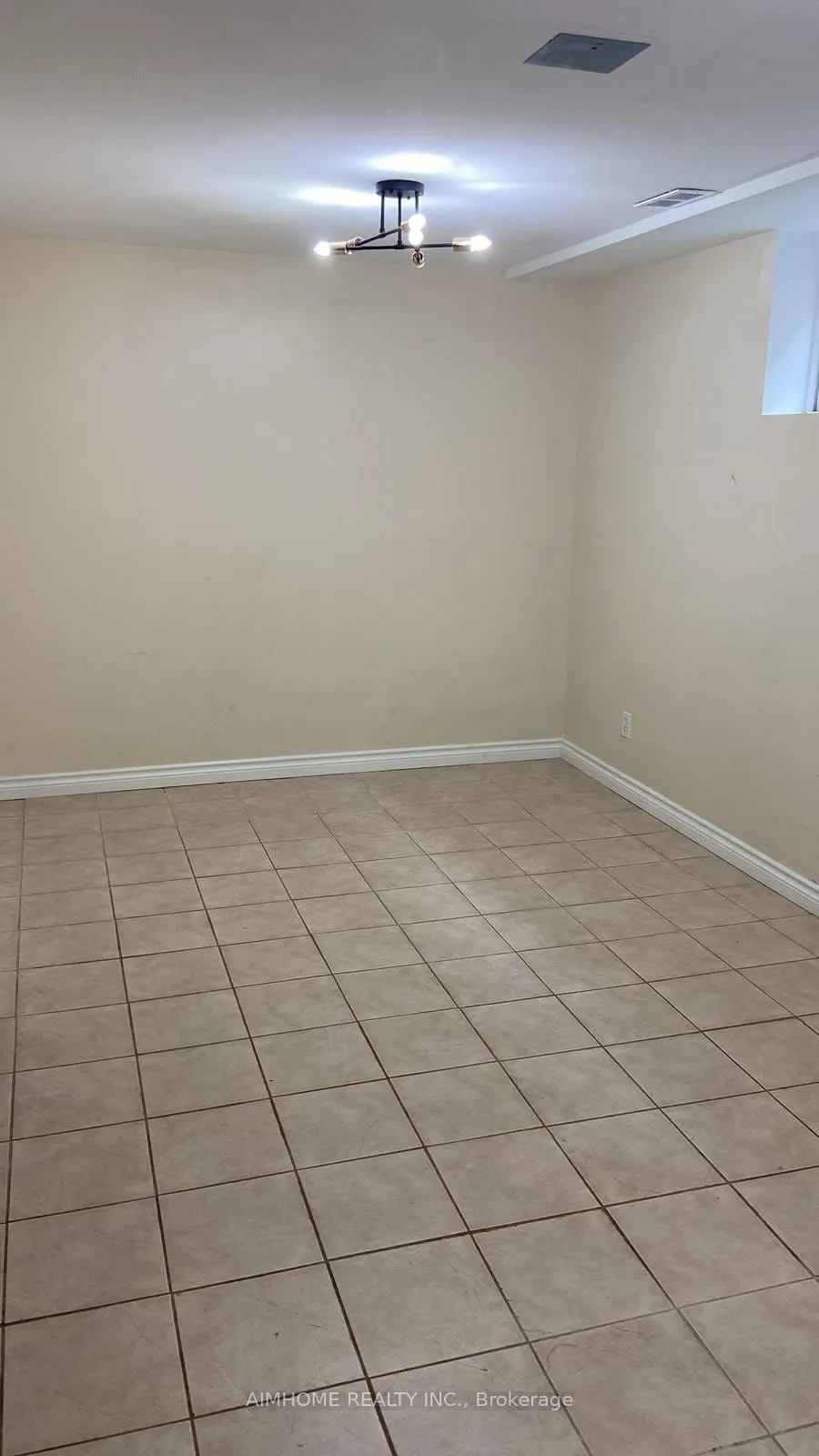 279 Vansickle Road, #Basement